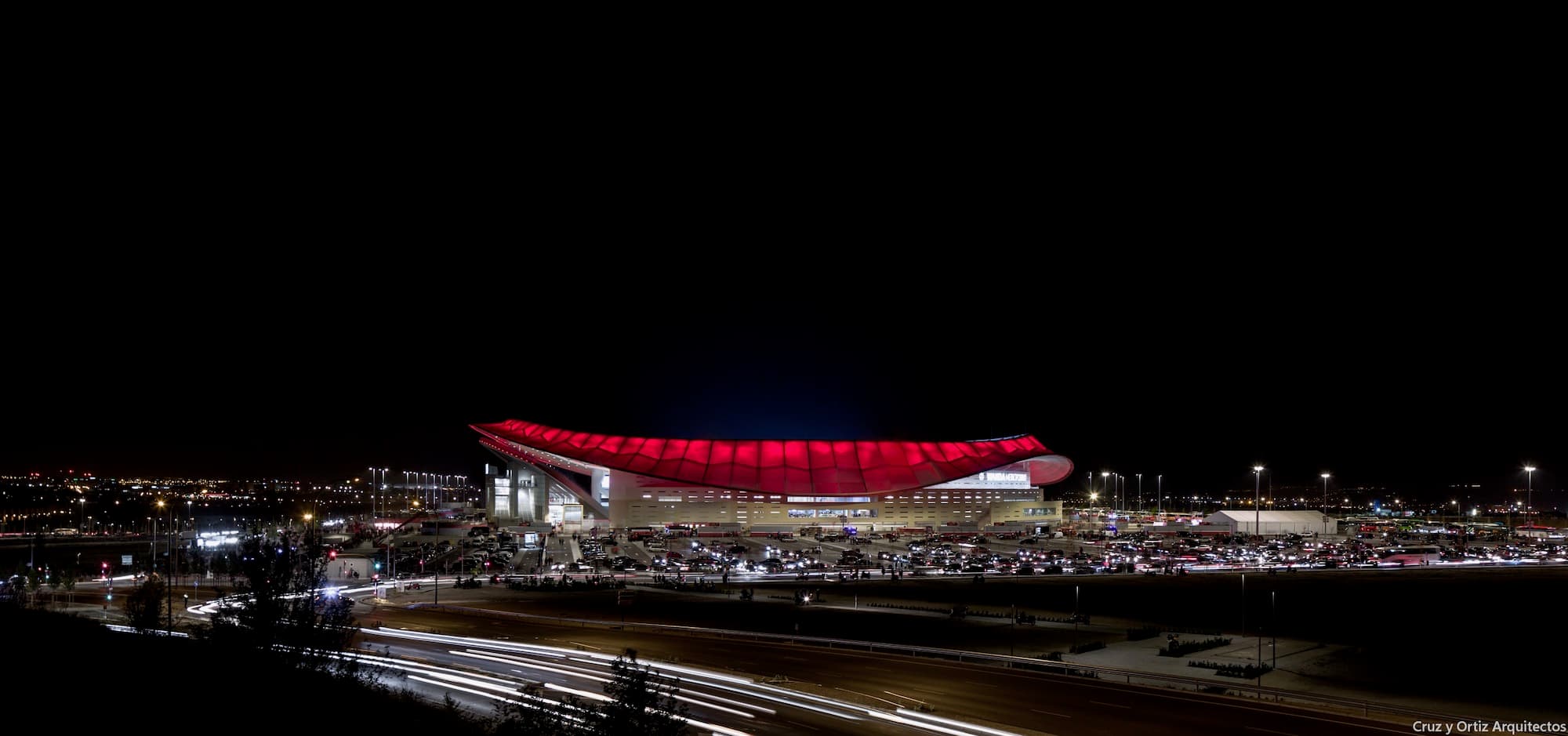 Wanda Metropolitano, Cruz y Ortiz
