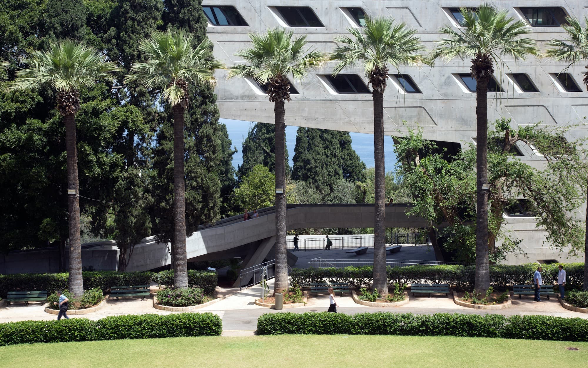 Issam Fares Institute, ZHA