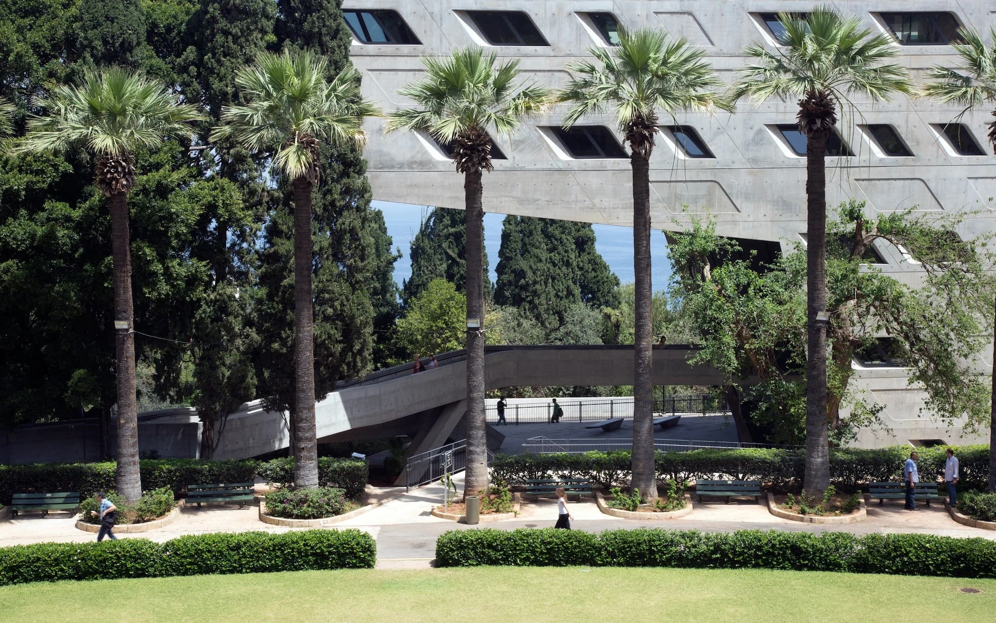 Issam Fares Institute, ZHA