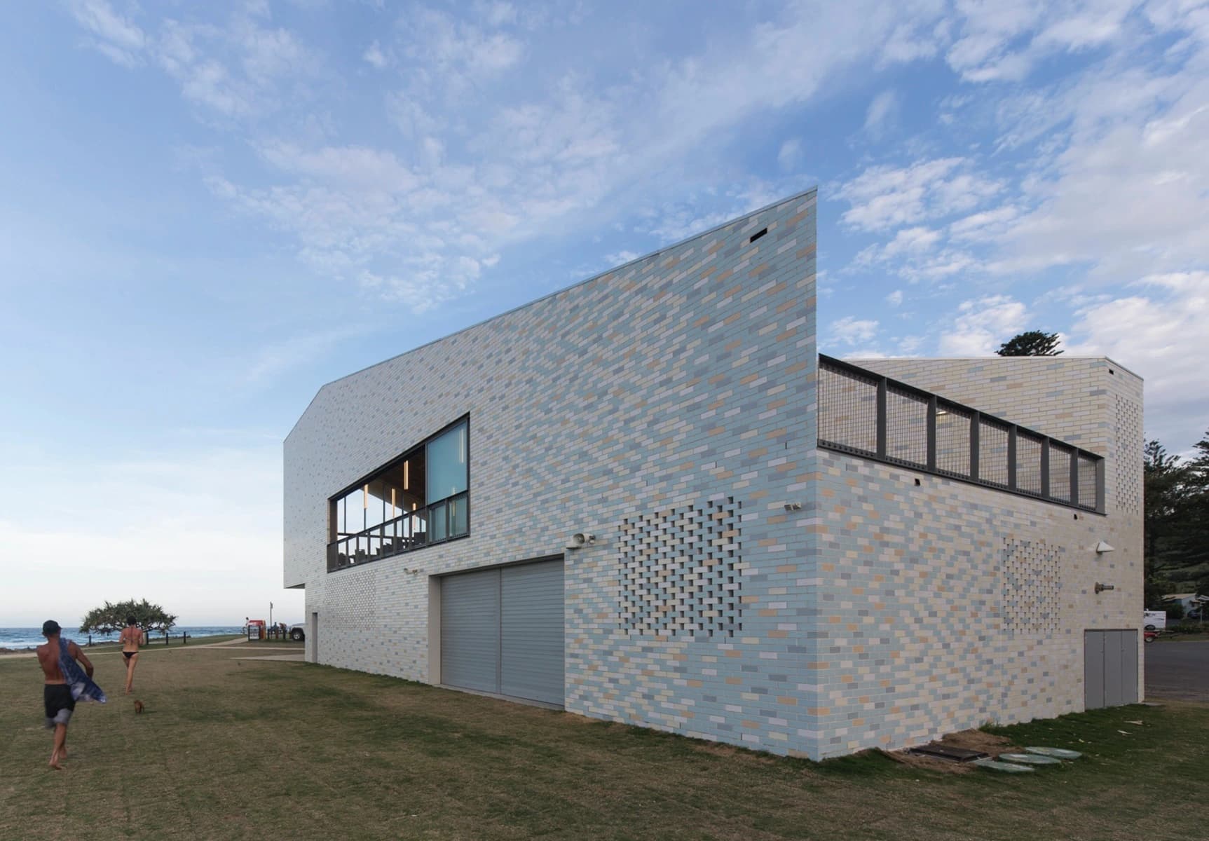 Kempsey Crescent Head Surf Lifesaving Club, Neeson Murcutt Architects