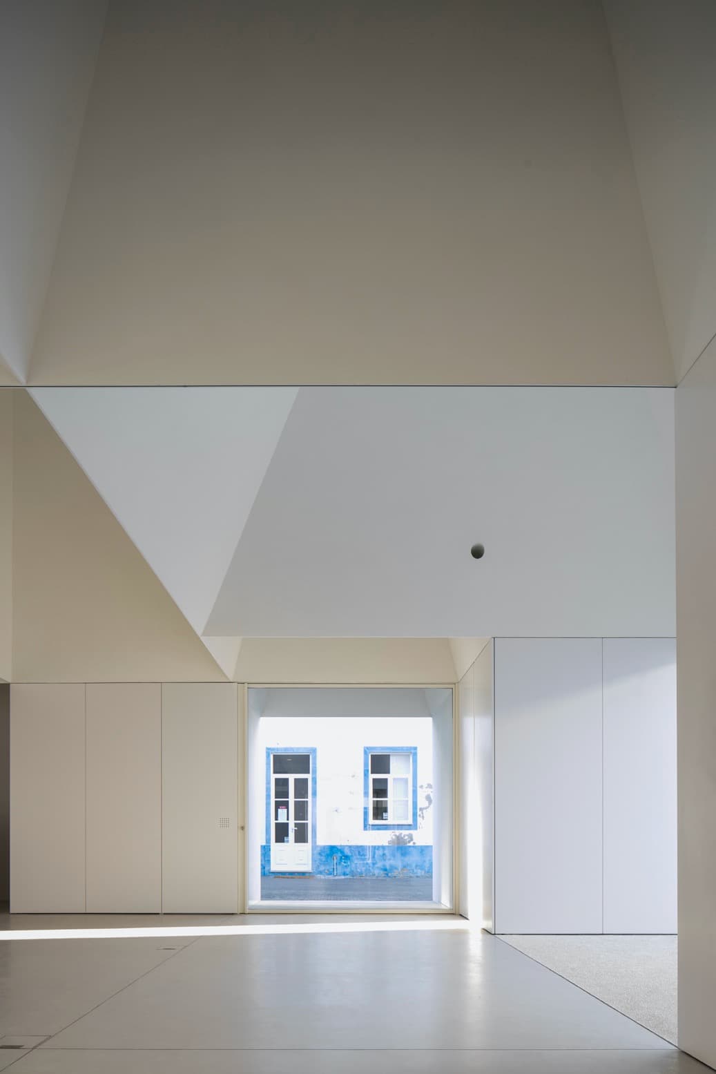 Meeting Center in Grandola, Aires Mateus Architects