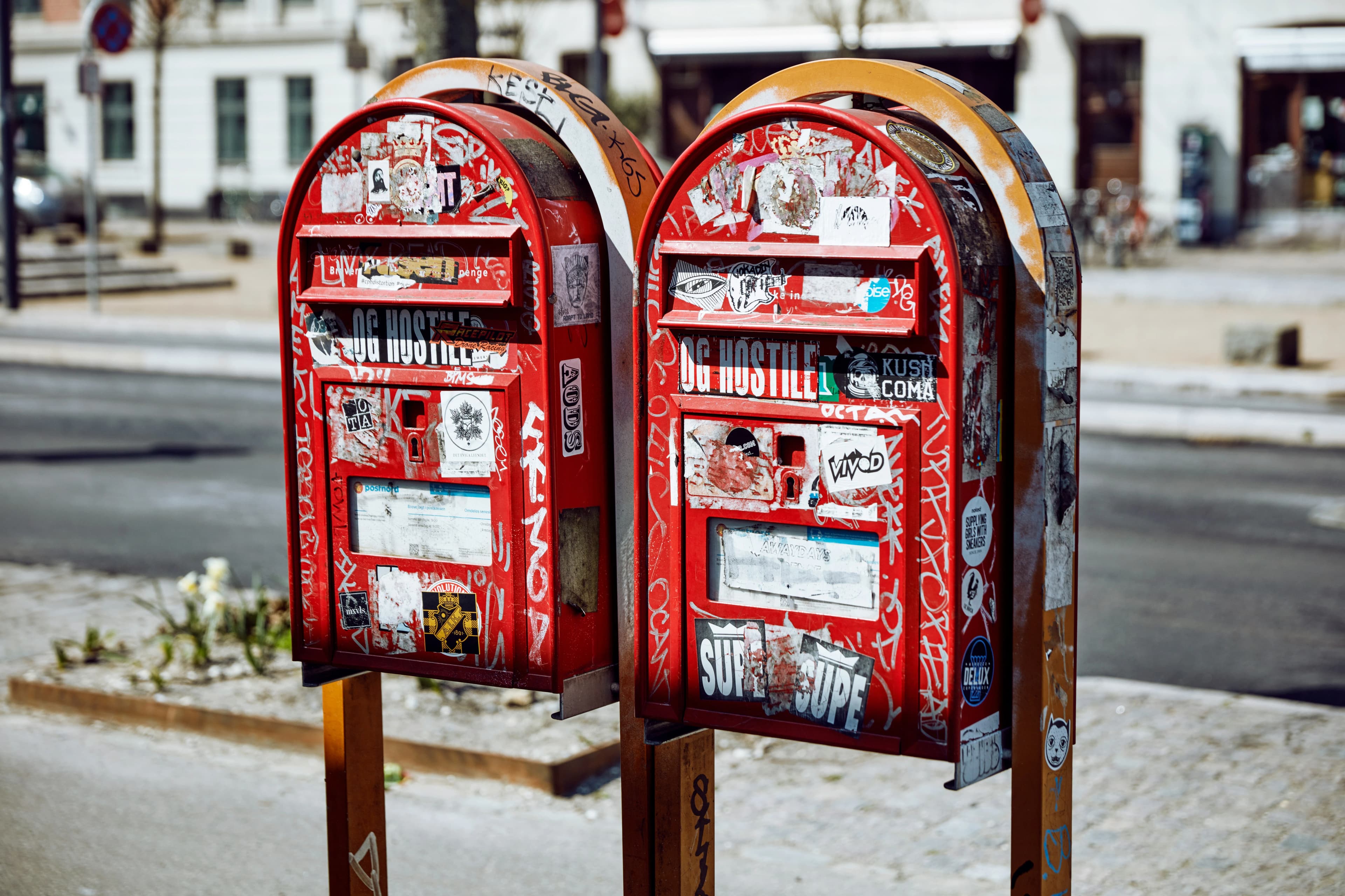 Postkasse i Kødbyen i København