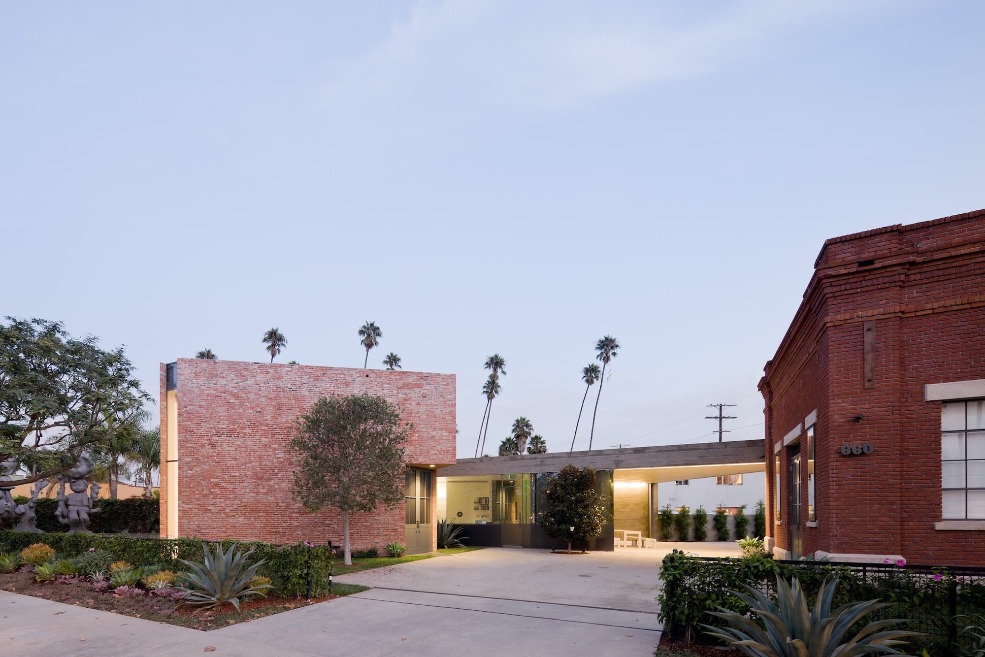 L&M Arts, wHY Architecture