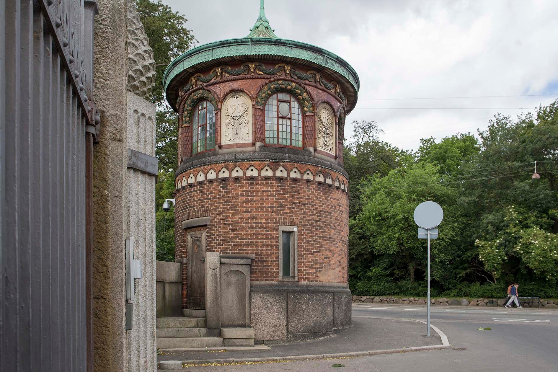 Gærtårnet set fra øst langs Ny Carlsberg Vej