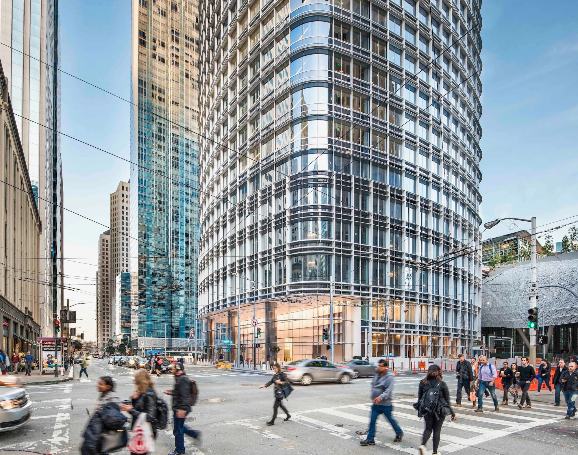 Salesforce Tower, Pelli Clarke Pelli Architects