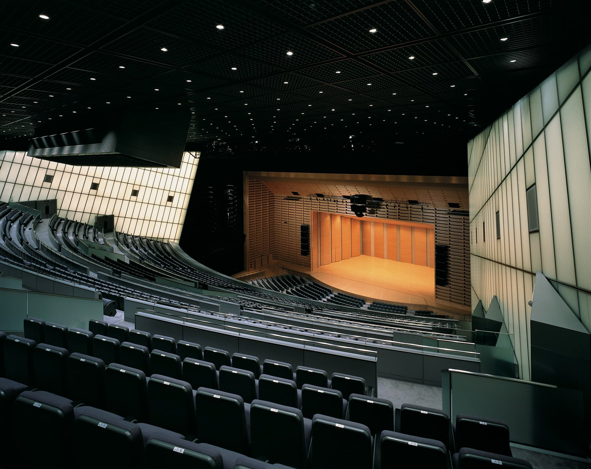Tokyo International Forum, Rafael Viñoly Architects
