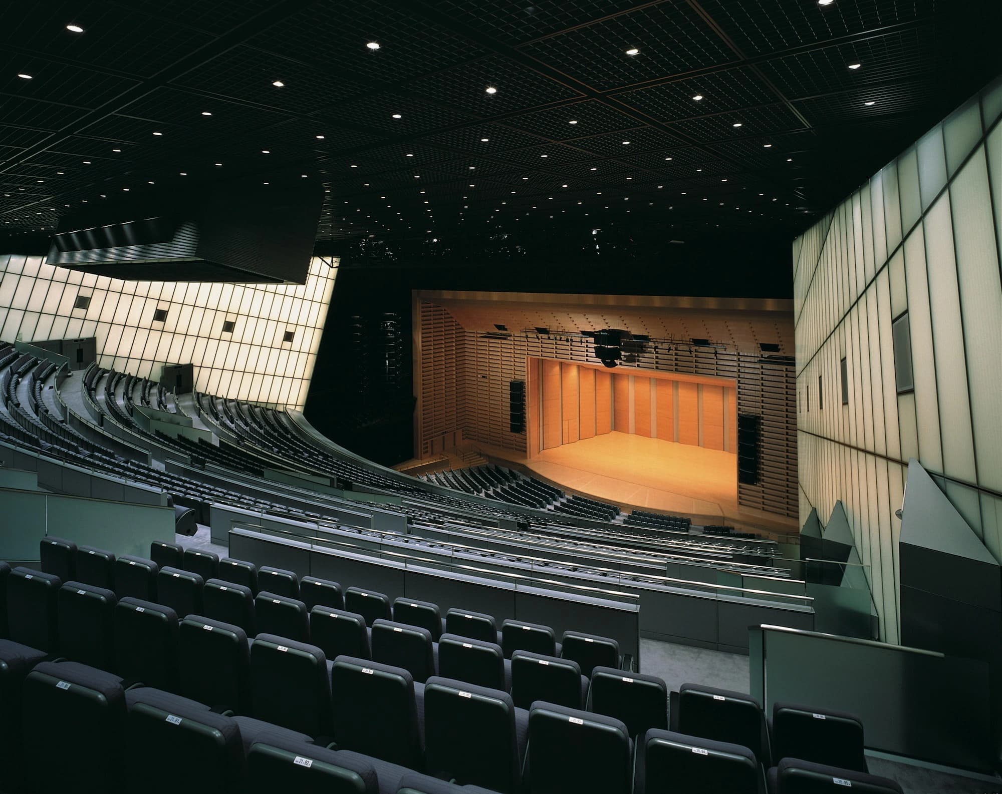 Tokyo International Forum, Rafael Viñoly Architects