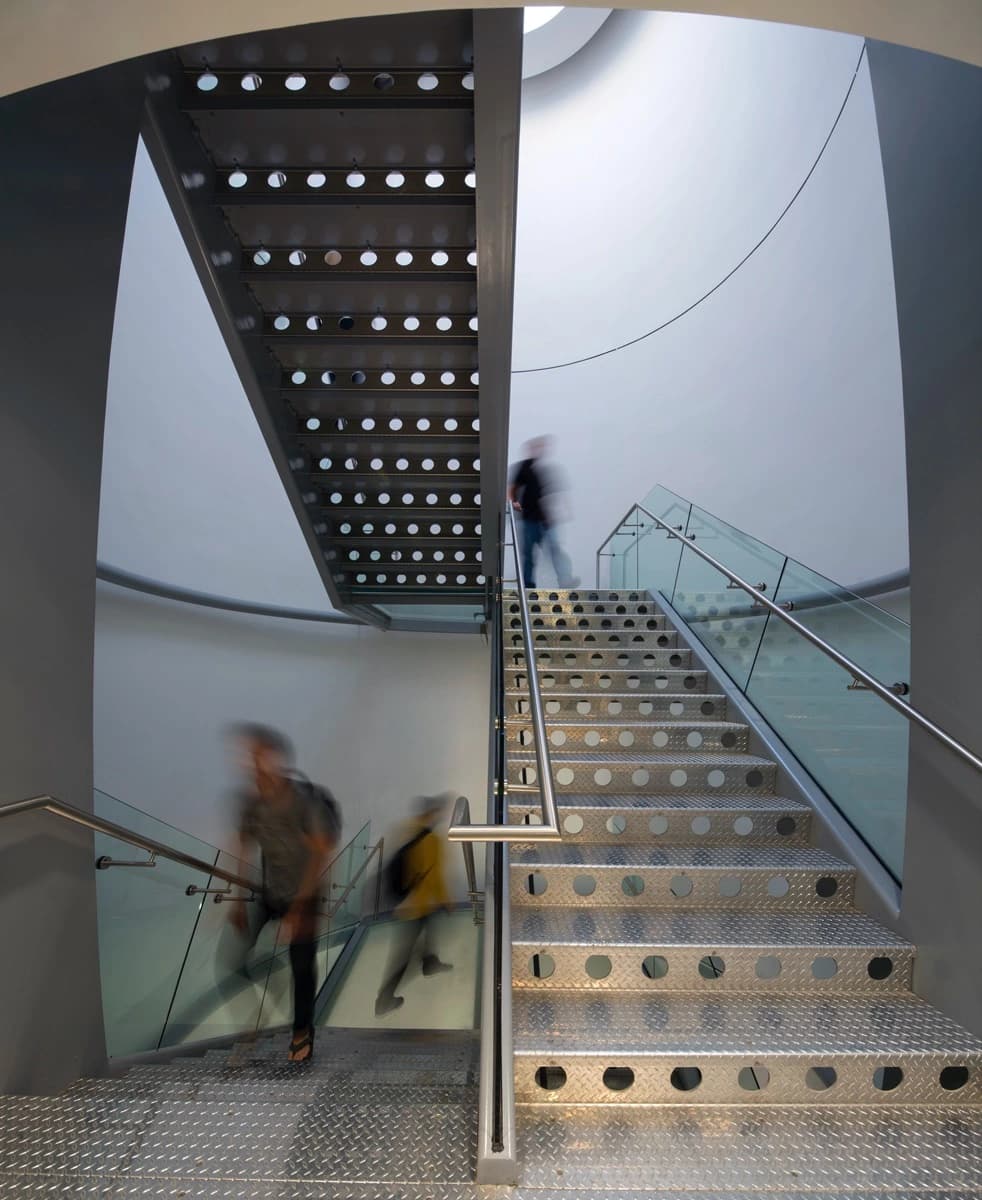 Taubman Complex, Morphosis