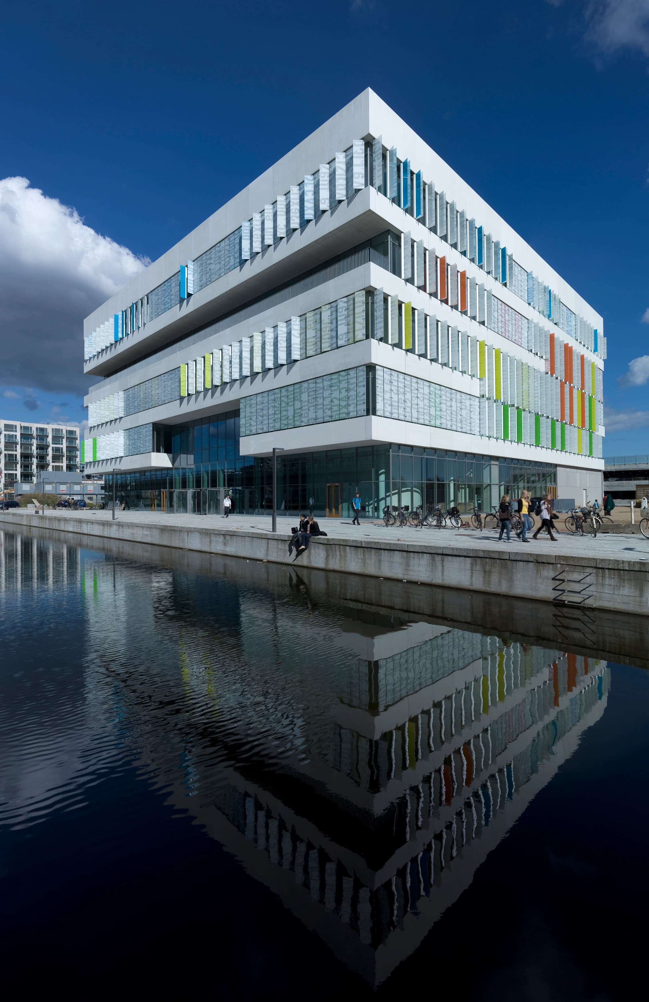 Ørestad Gymnasium facade