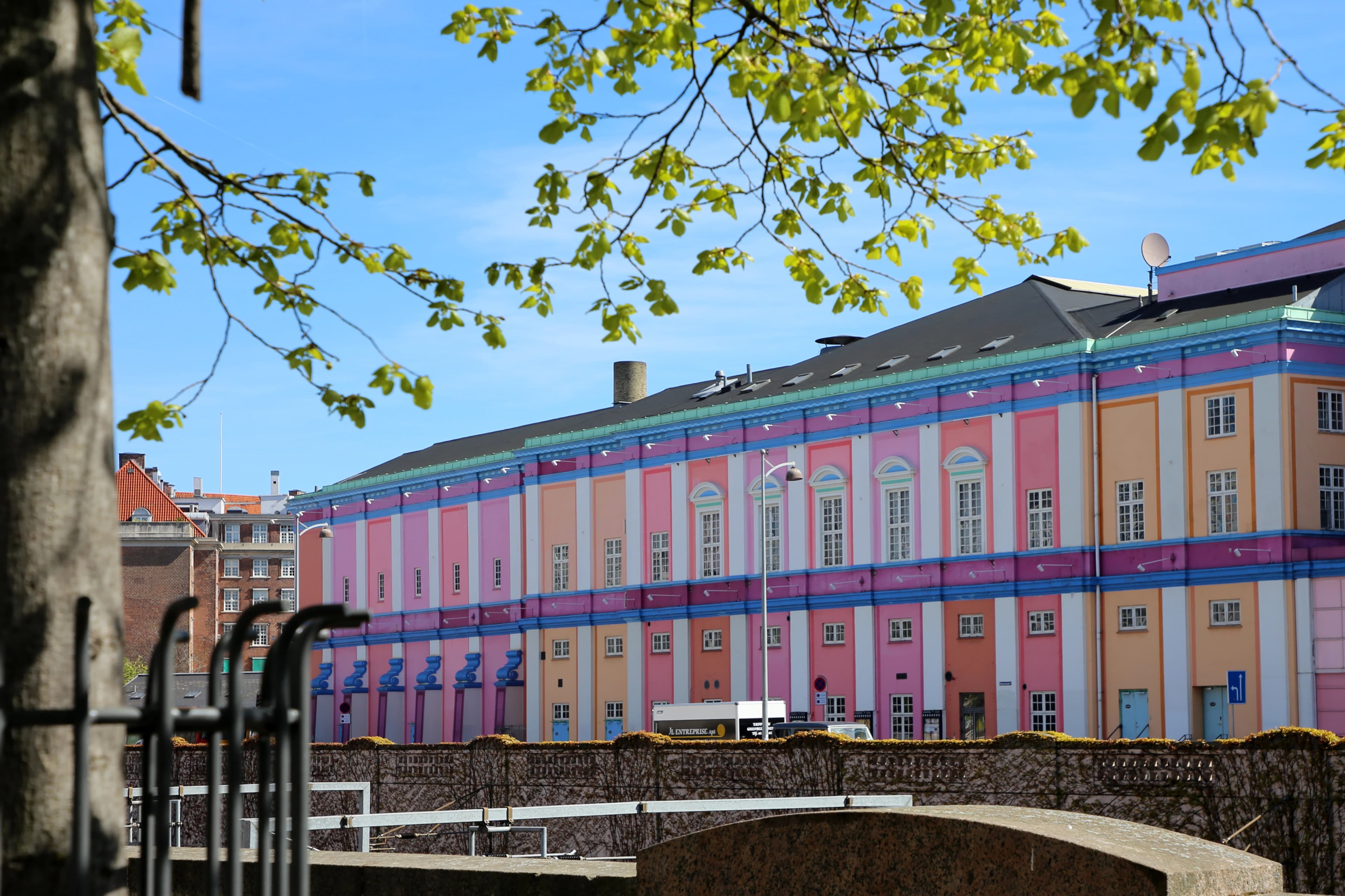 Bagsiden af Palads set fra Vesterport