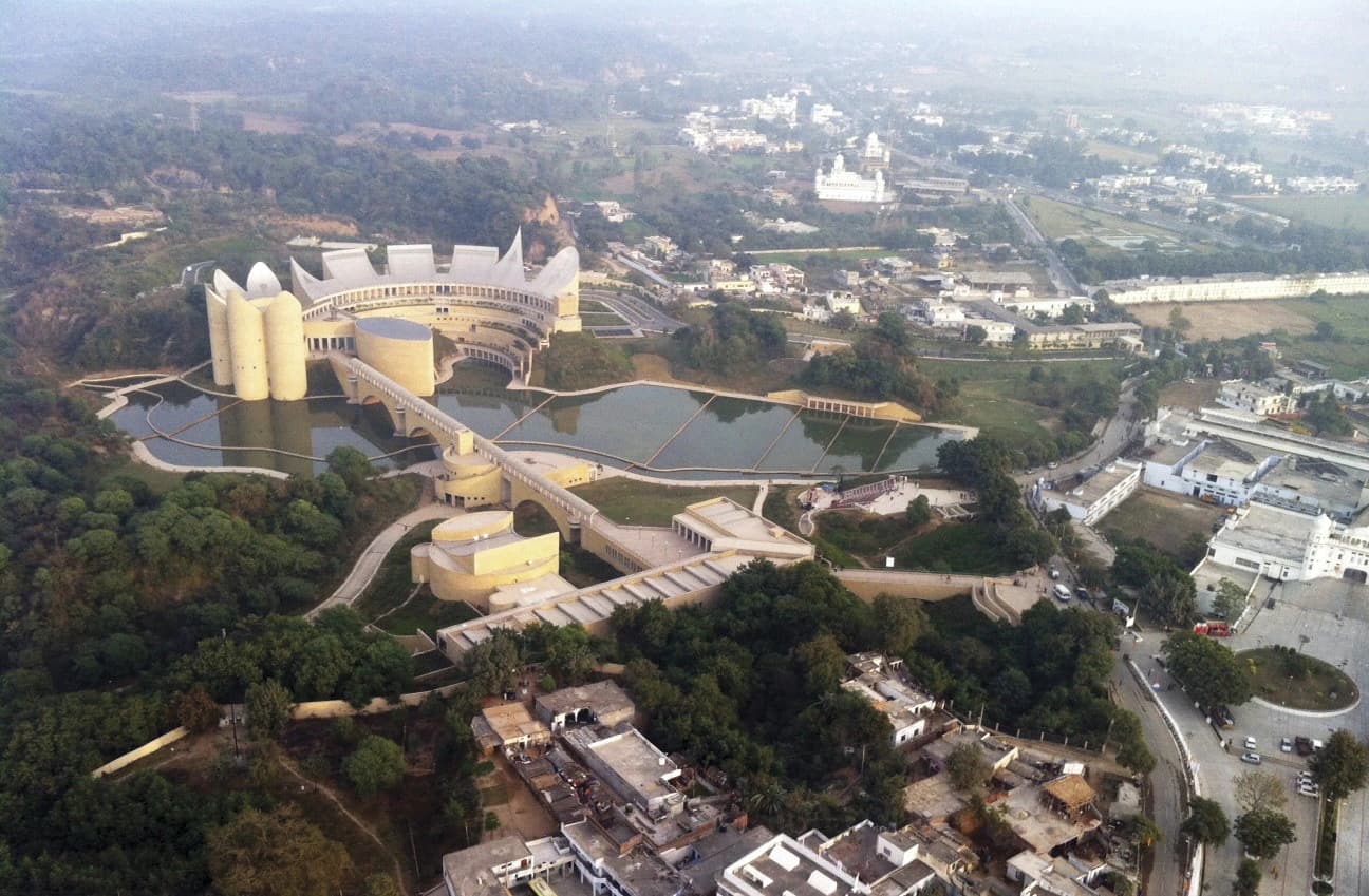 Khalsa Heritage Memorial Complex, Safdie Architects