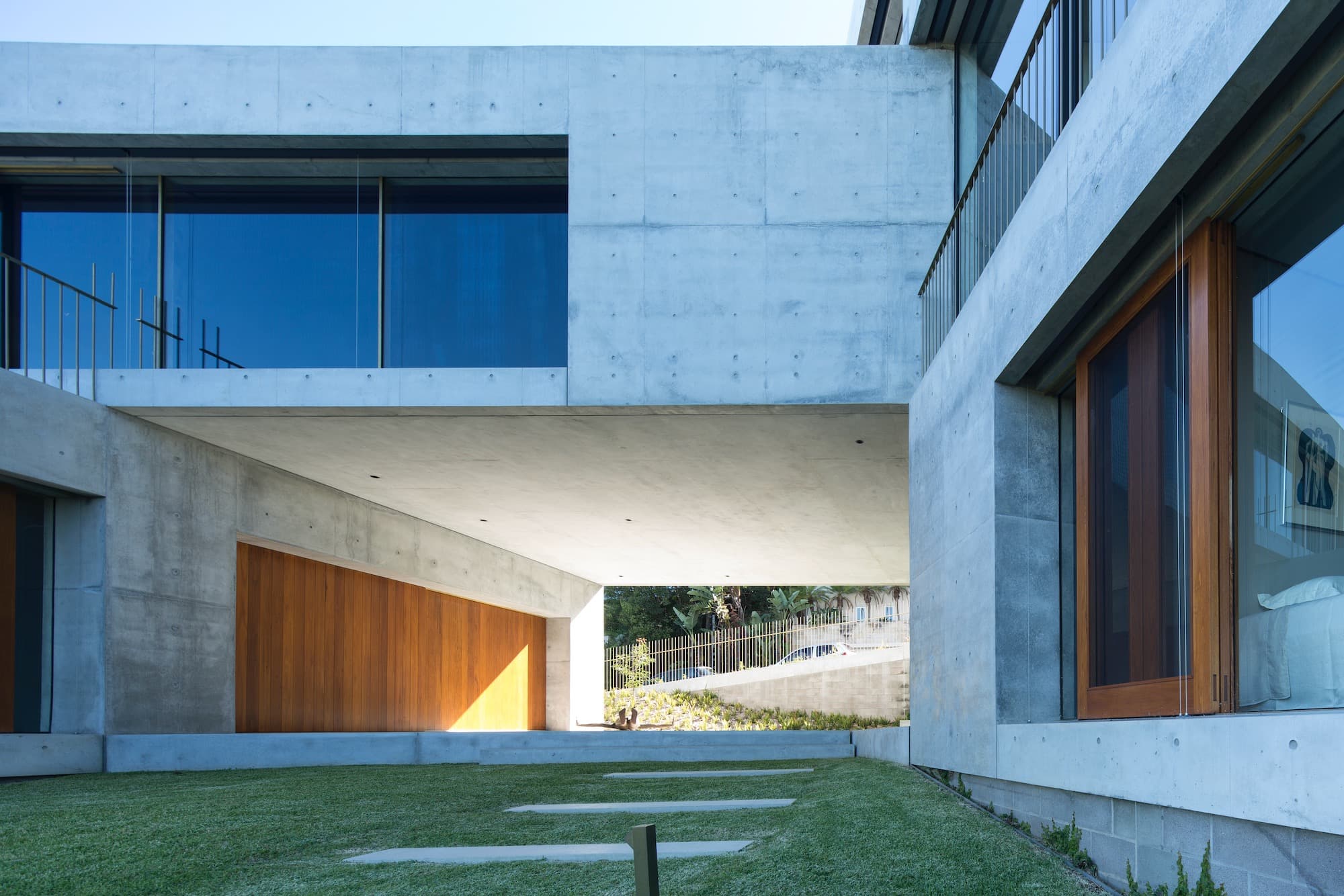 Balmoral House, Clinton Murray & Polly Harbison