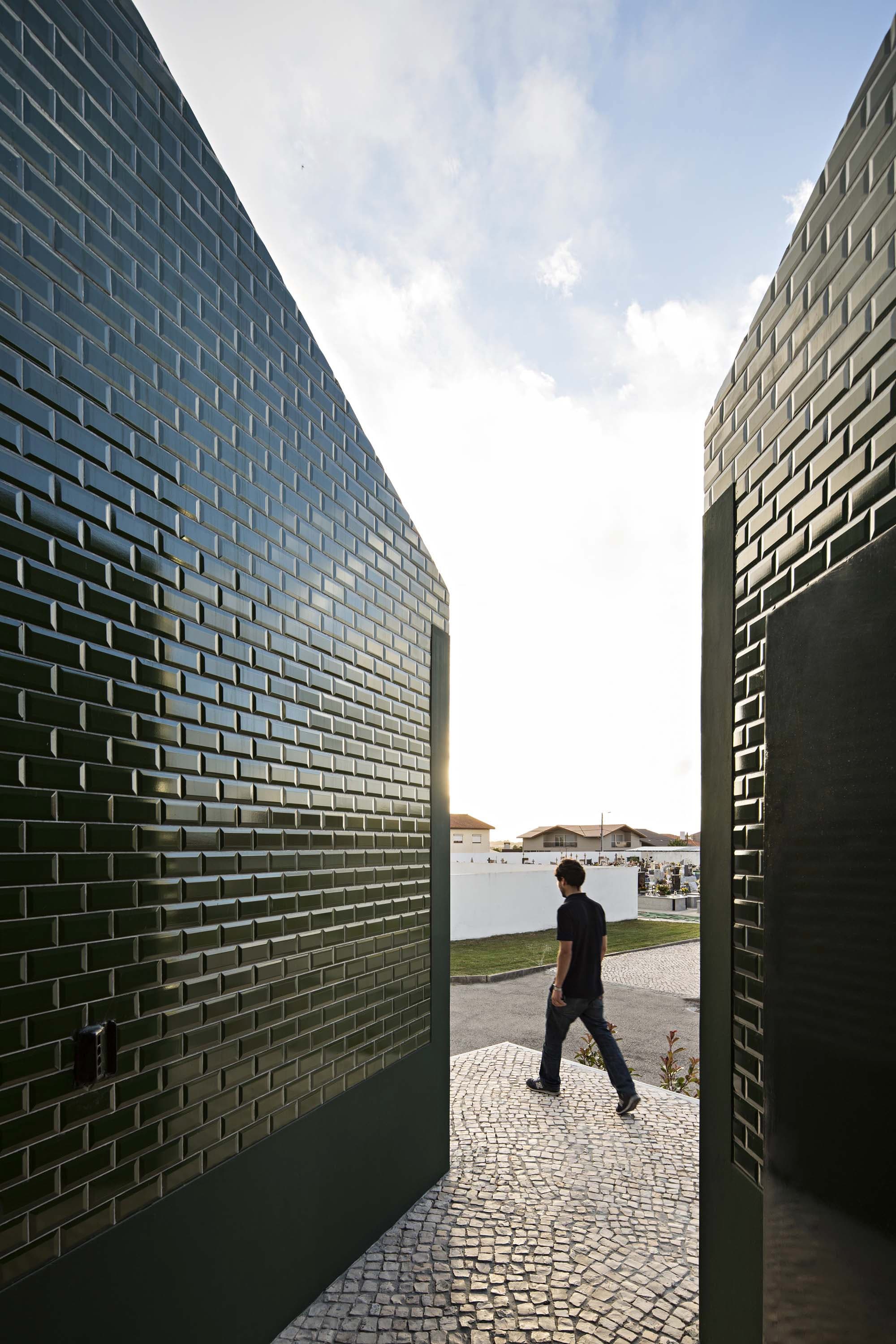 Ílhavo Cemetery Toilet, M2 Senos Architects