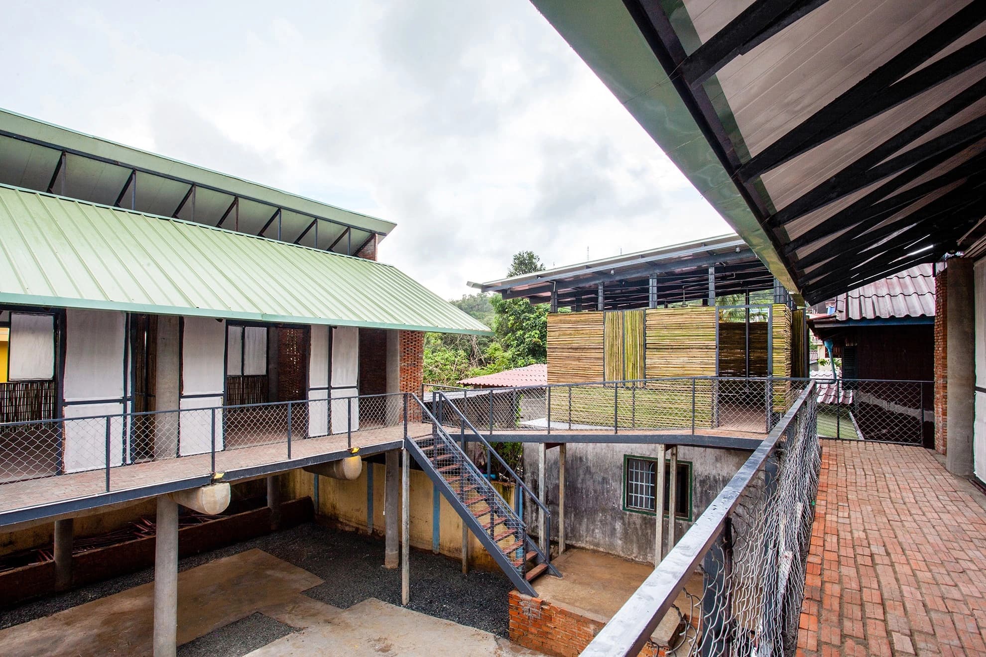 Bomnong L'Or Centre, Orkidstudio