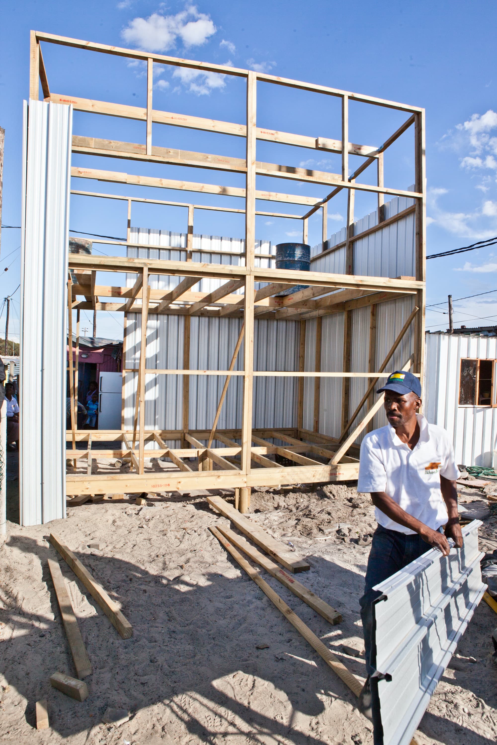 Empower Shack, U–TT