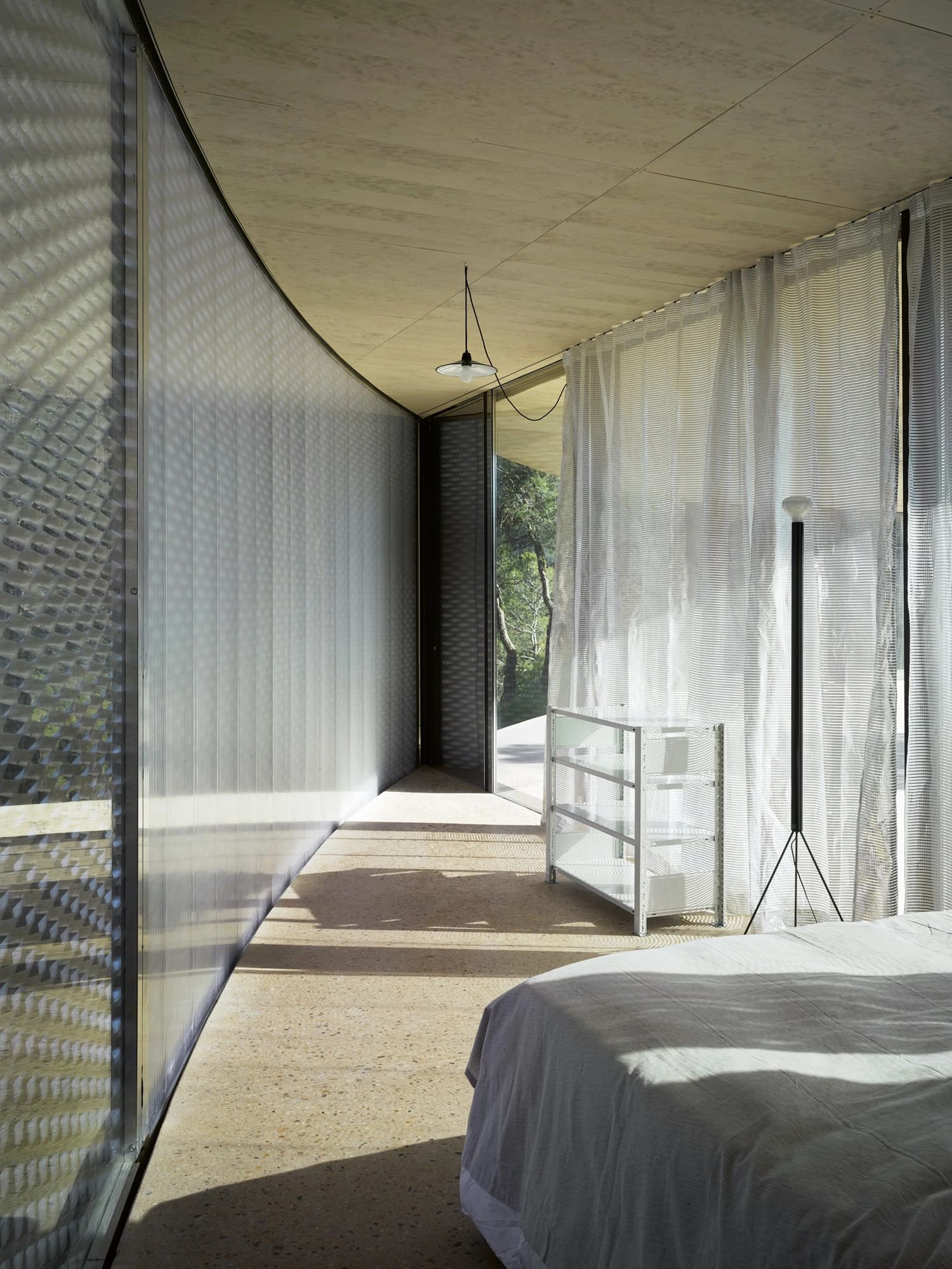 Solo House, OFFICE KGDVS