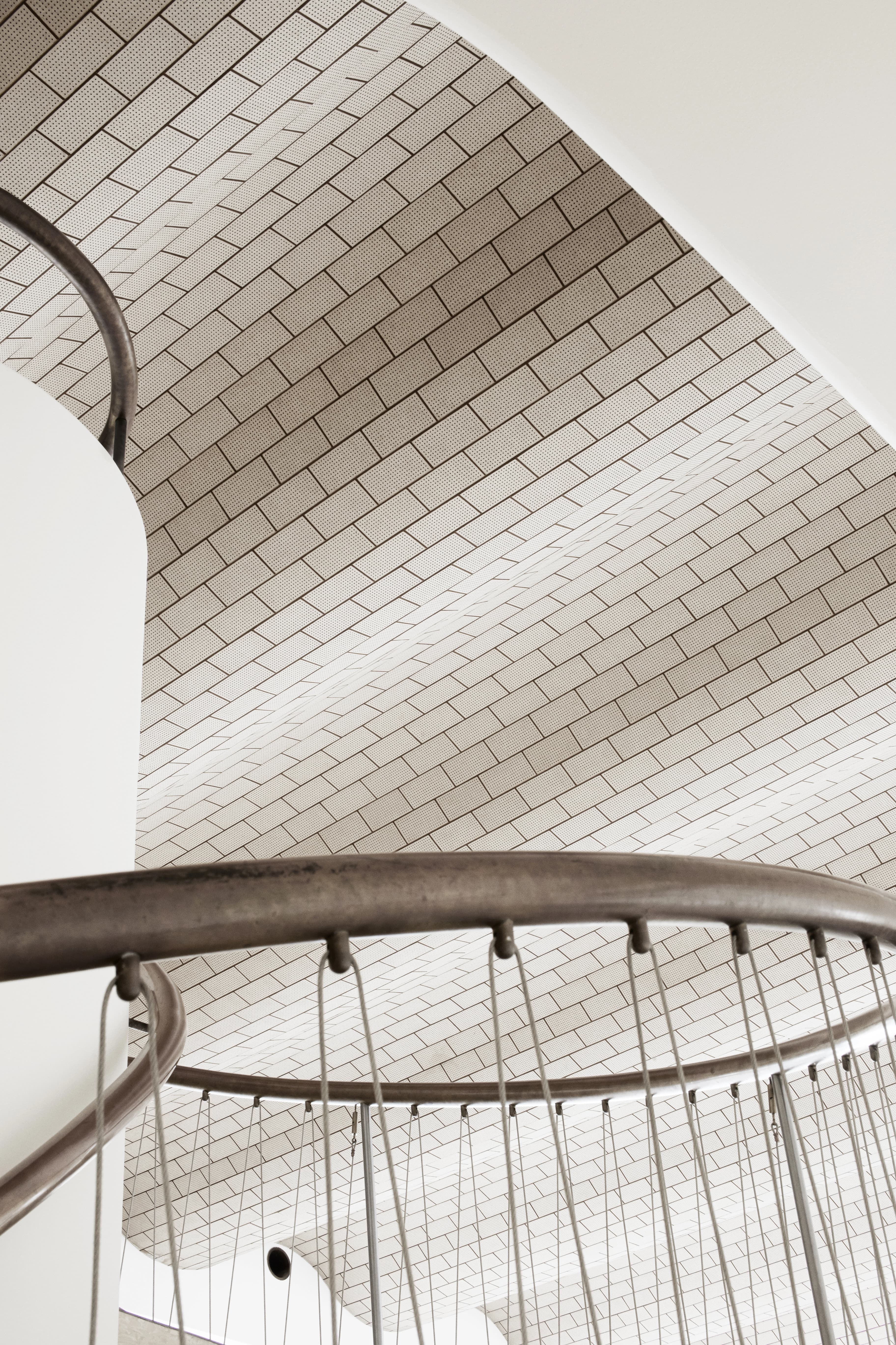 Loft og gelænder indvendigt i Vilhelm Lauritzen Terminalen