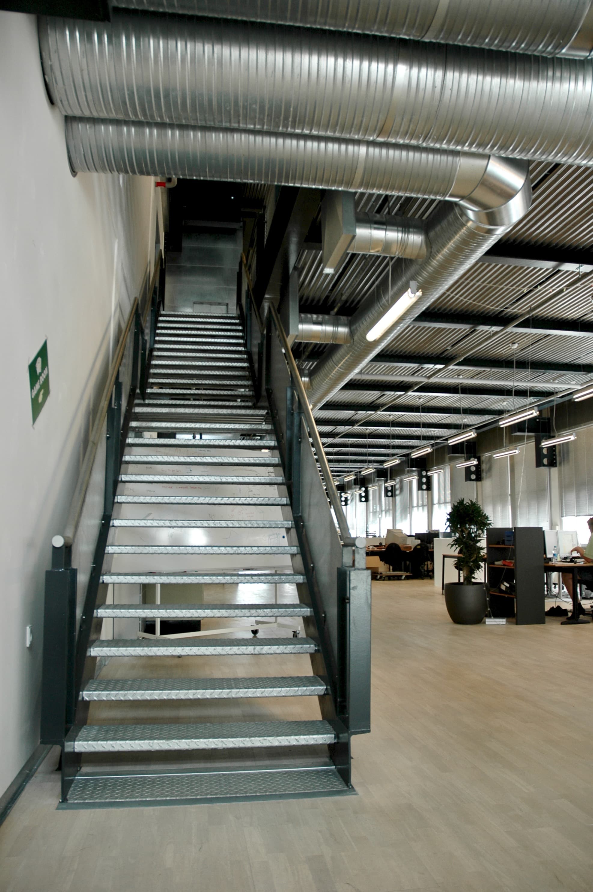 Bygning 90 Holmen, Søren Robert Lund