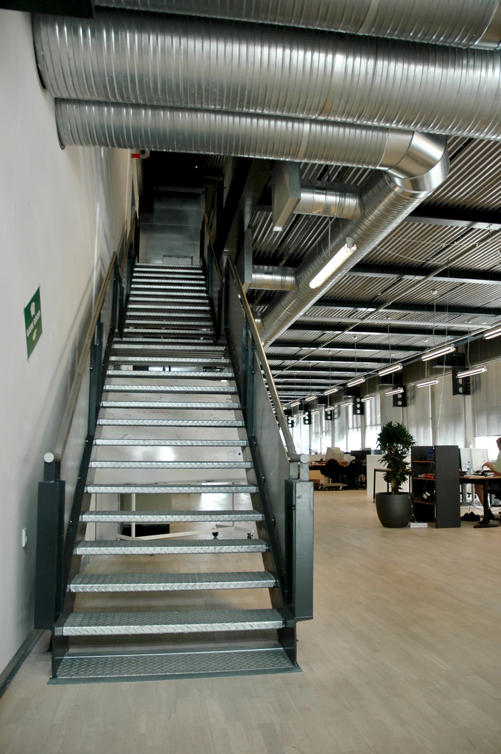 Bygning 90 Holmen, Søren Robert Lund