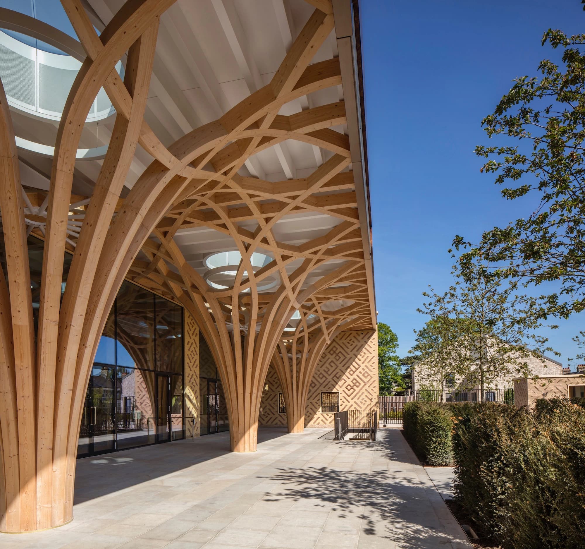 Cambridge Central Mosque, Marks Barfield Architects