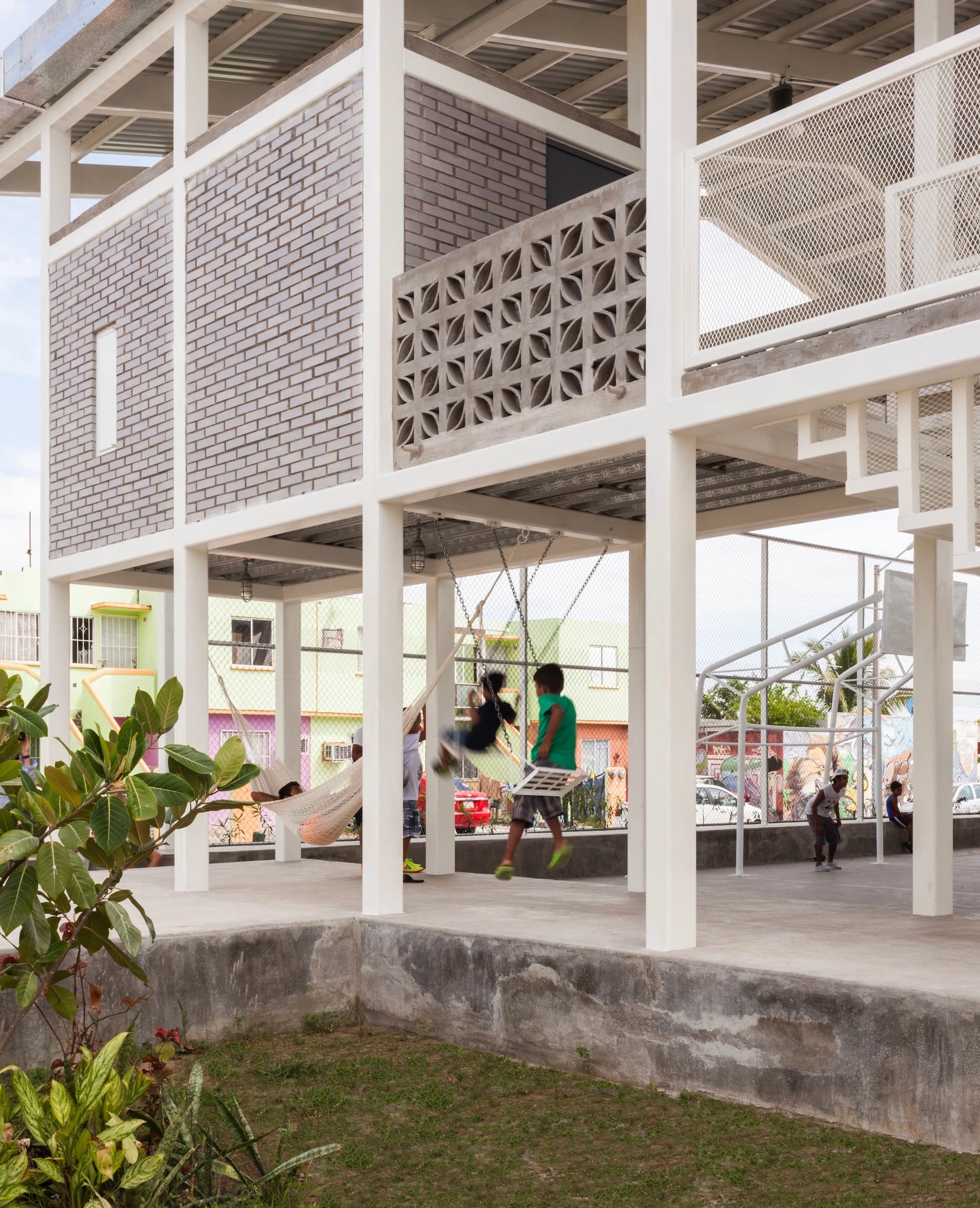 Court, Rozana Montiel