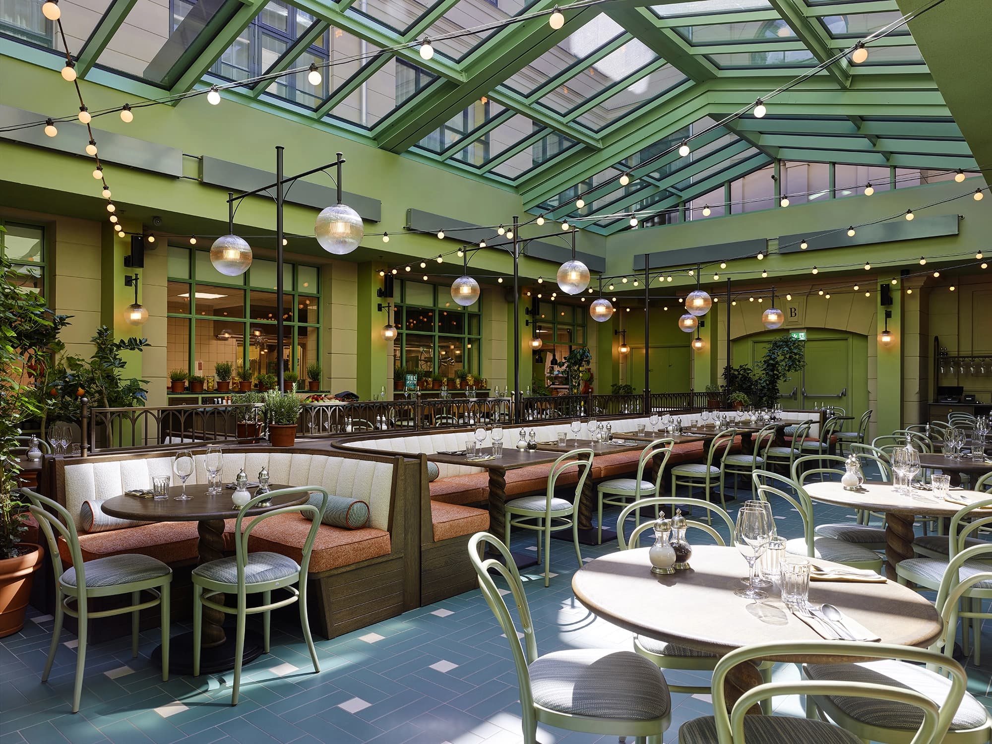 25hours Hotel - Restaurant Neni