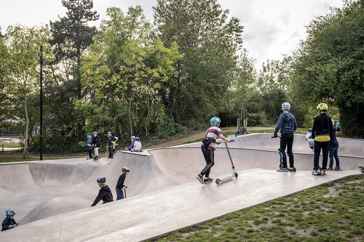Børn, der skater