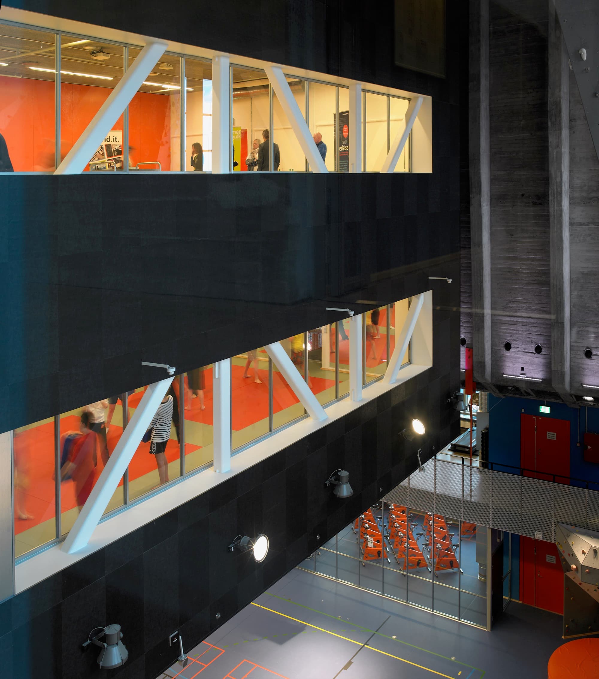 Meeting & music cube