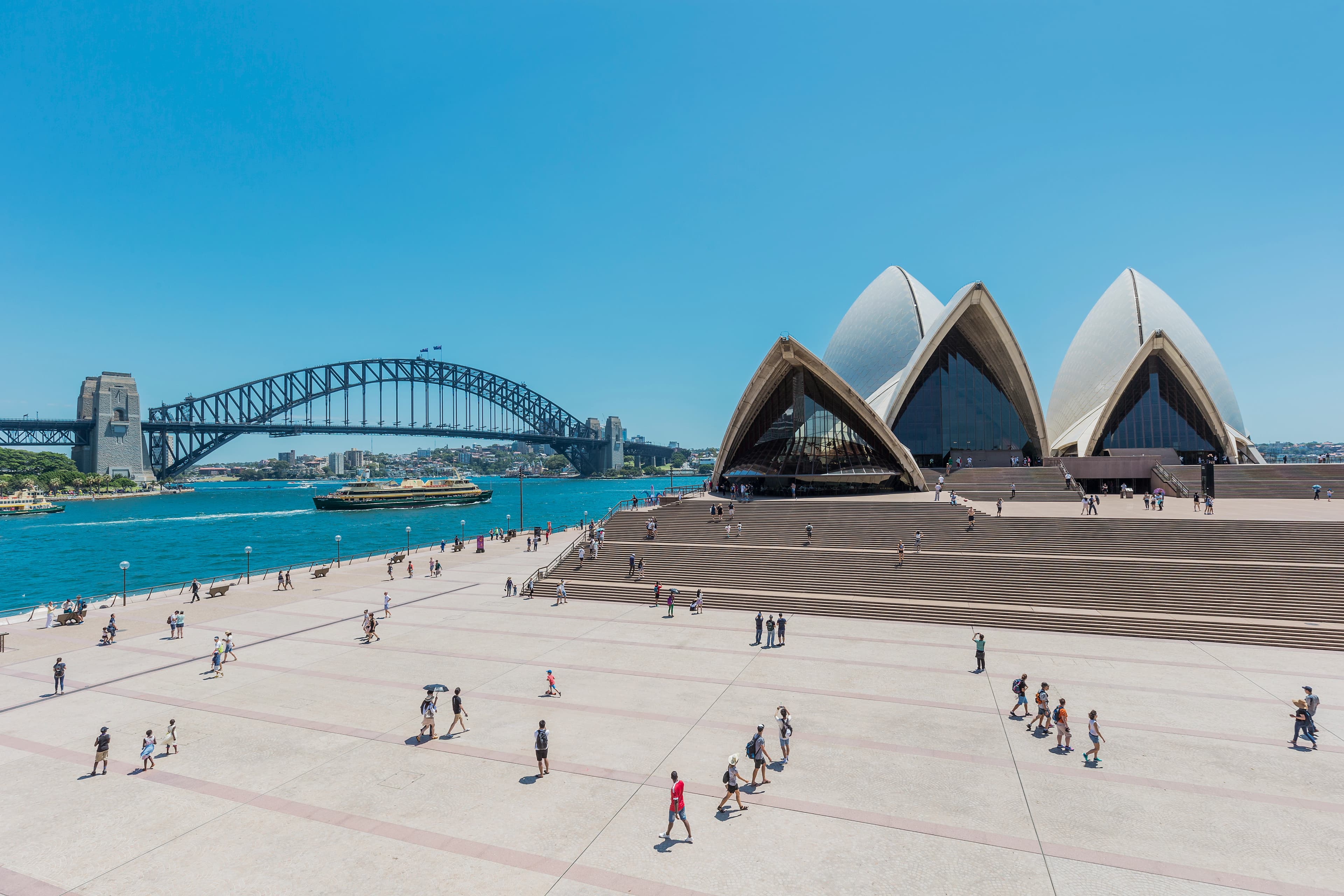 Sydney Opera House set udefra