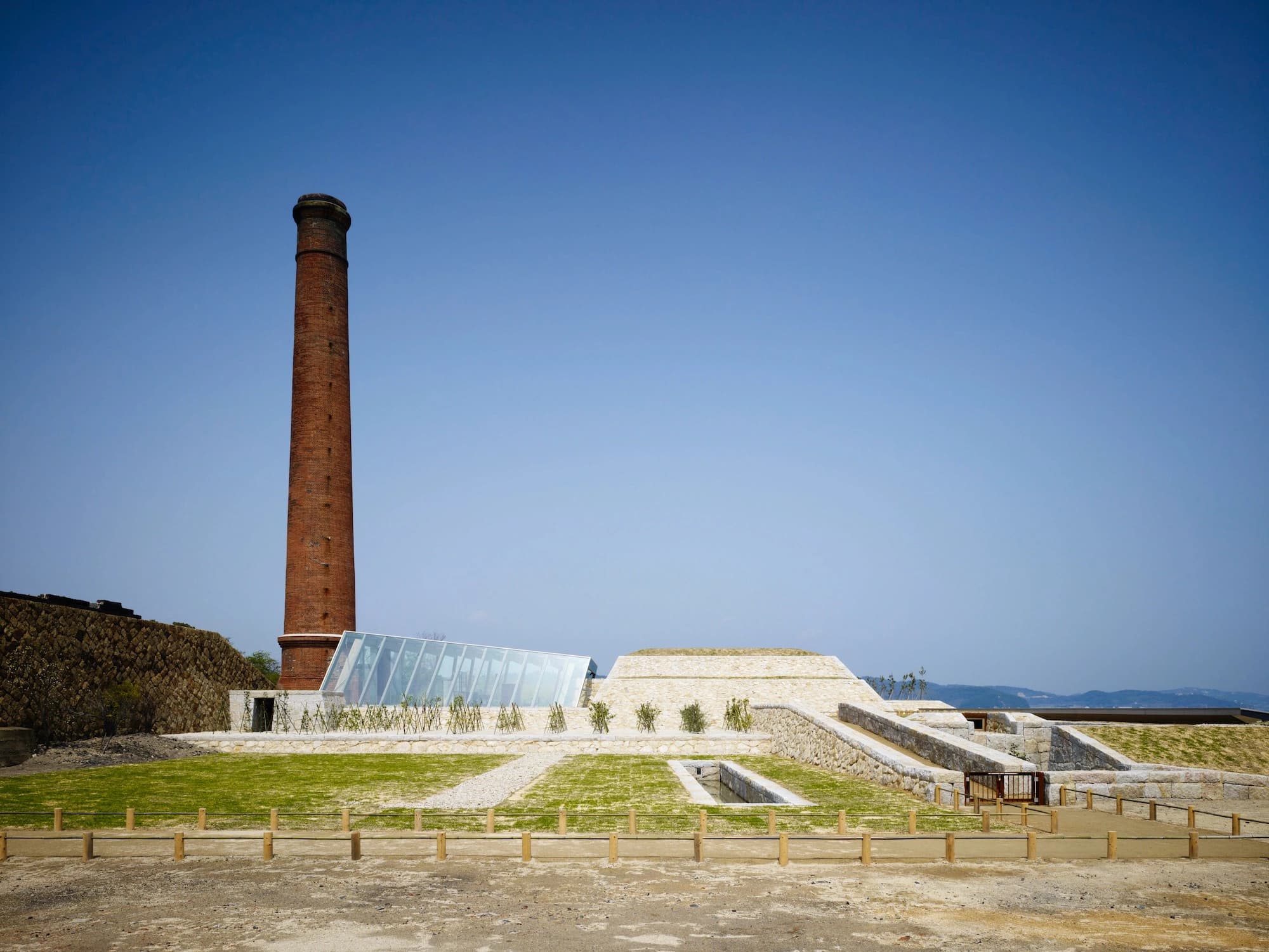 Inujima Seirensho Art Museum, Yukinori Yanagi and Hiroshi Sambuichi