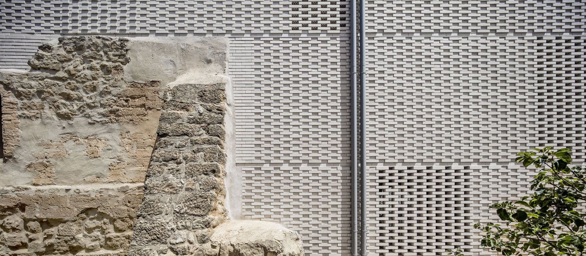 Ancient Church of Vilanova de la Barca, AleaOlea