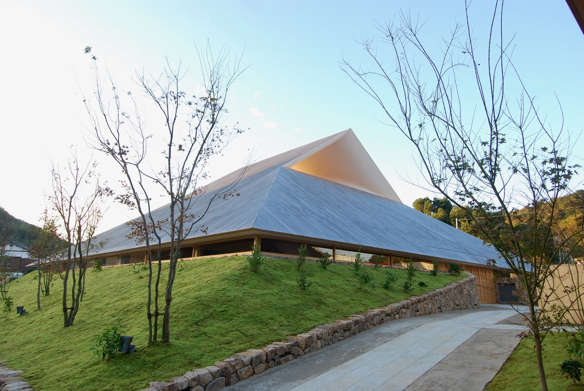 Naoshima Hall, Sambuichi