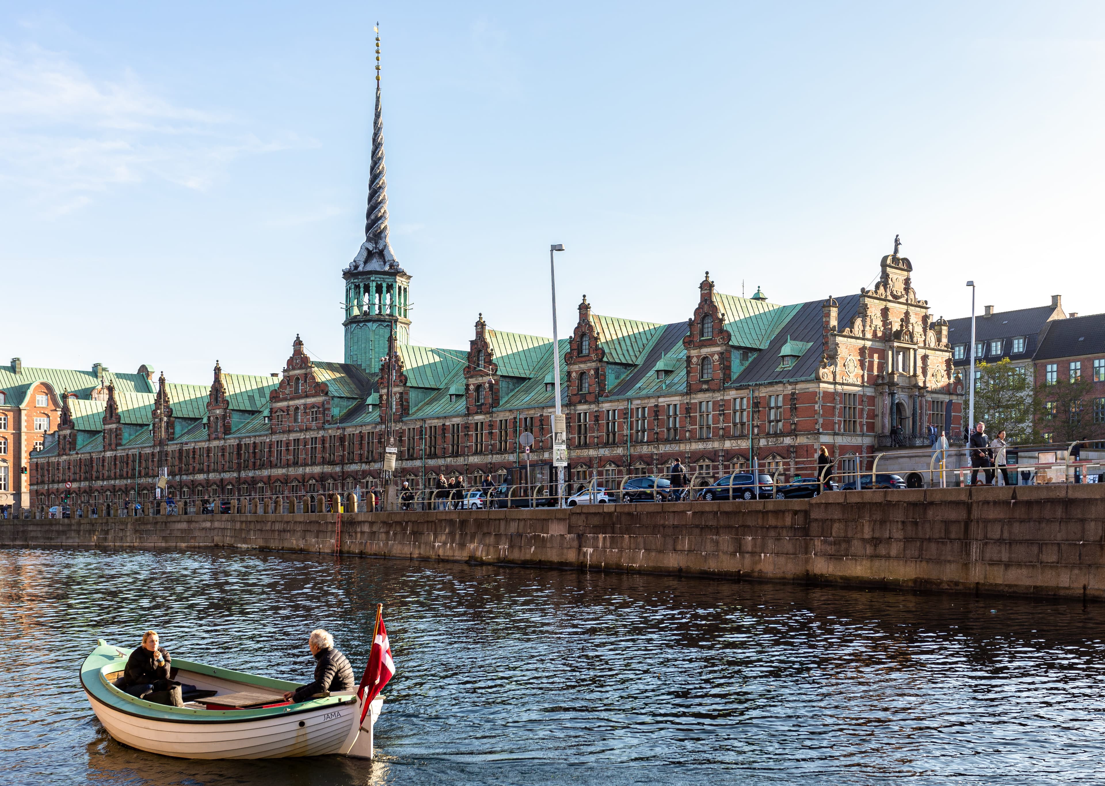 Børsen set fra Slotsholmskanalen