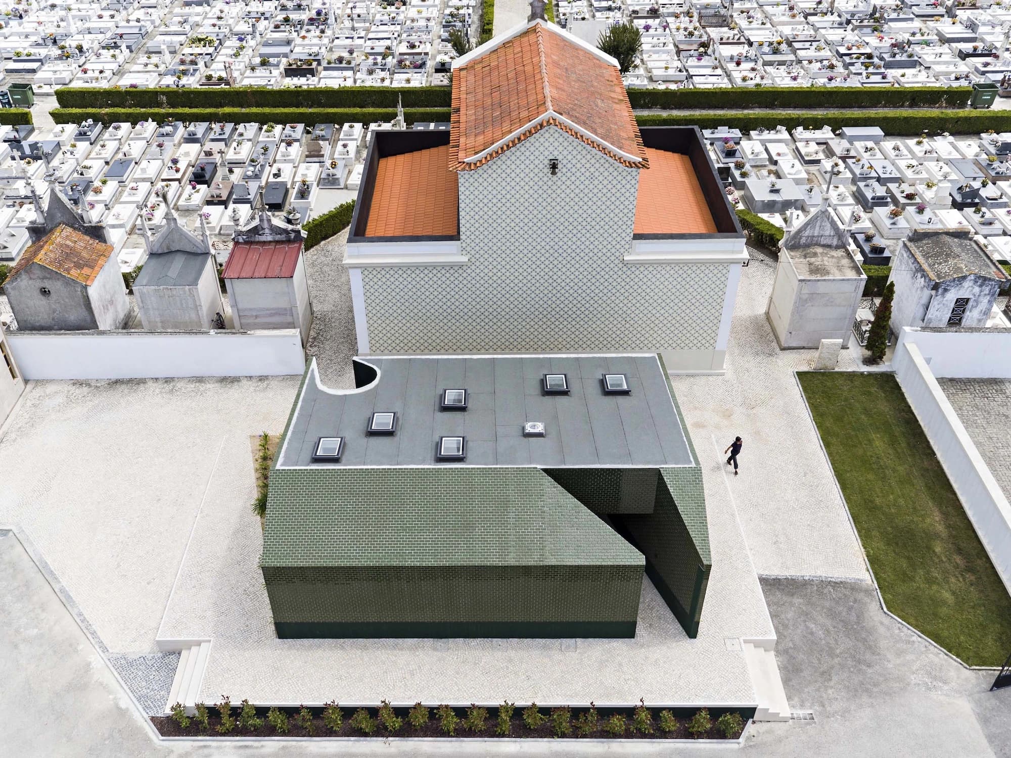 Ílhavo Cemetery Toilet, M2 Senos Architects