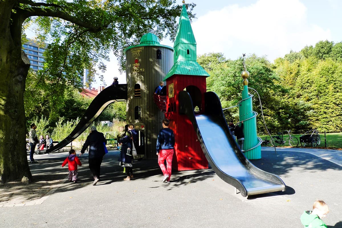 Rutsjebane på Tårnlegeplads i Fælledparken