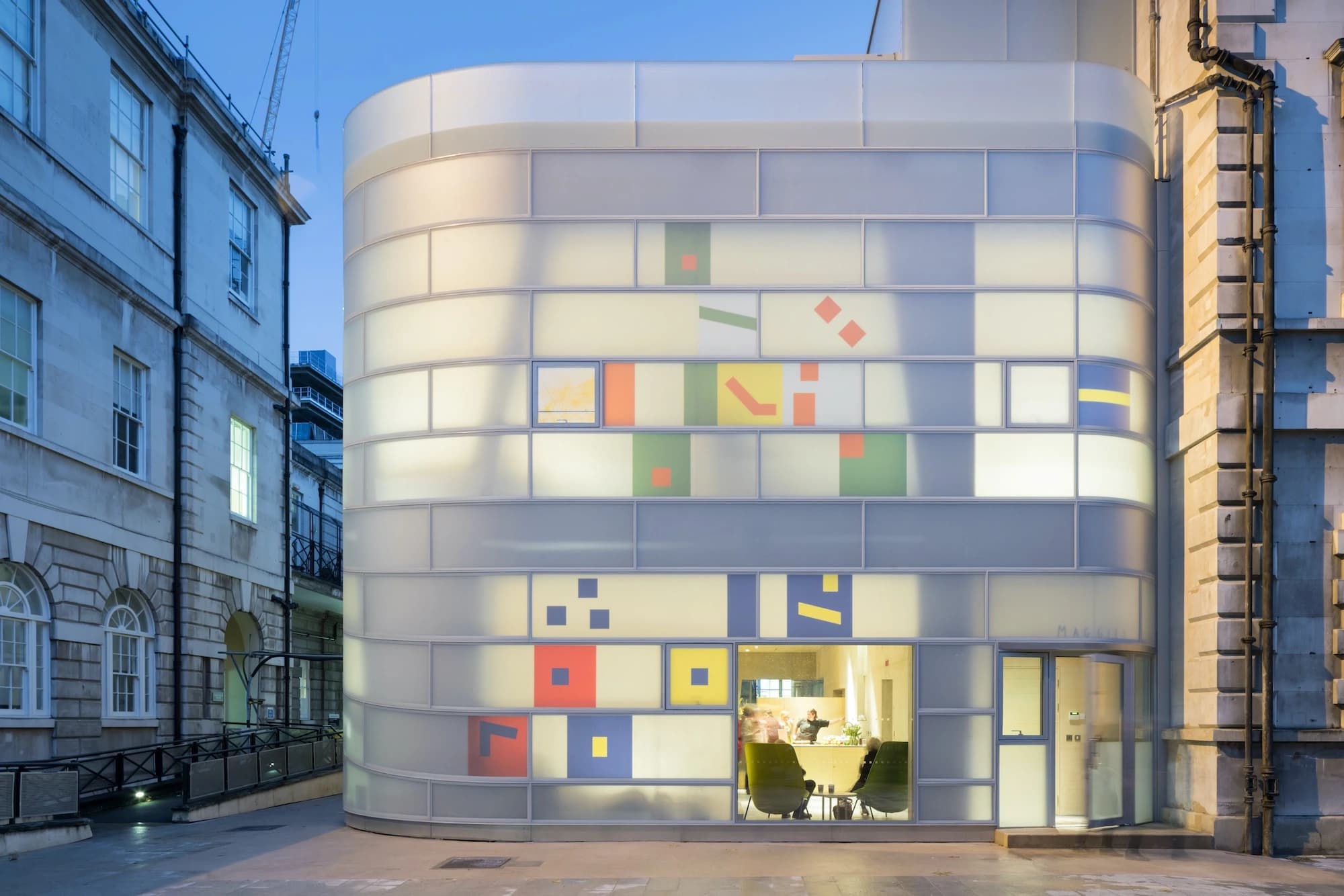 Maggie's Center Barts, Steven Holl Architects