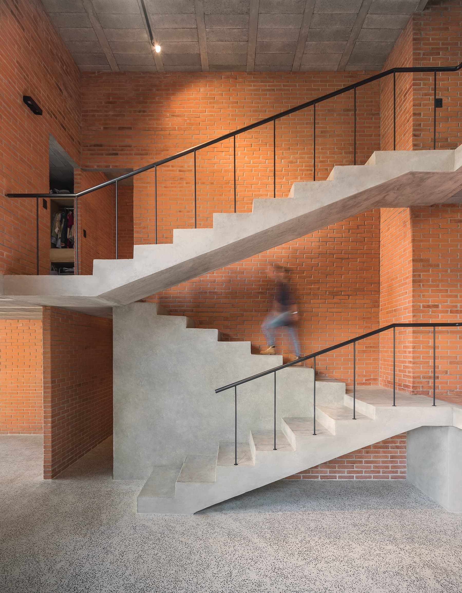 Casa Tello, PRODUCTORA