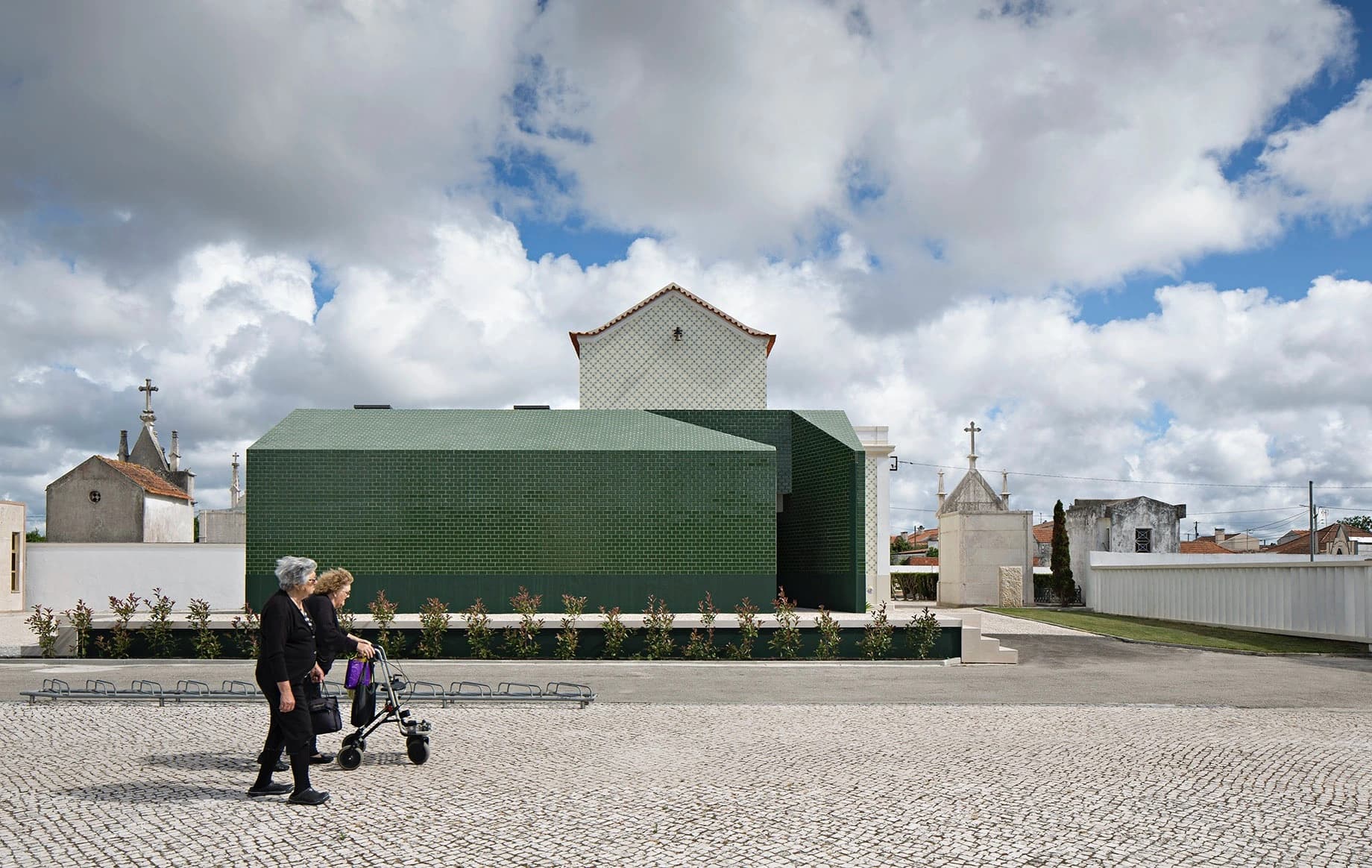 Ílhavo Cemetery Toilet, M2 Senos Architects