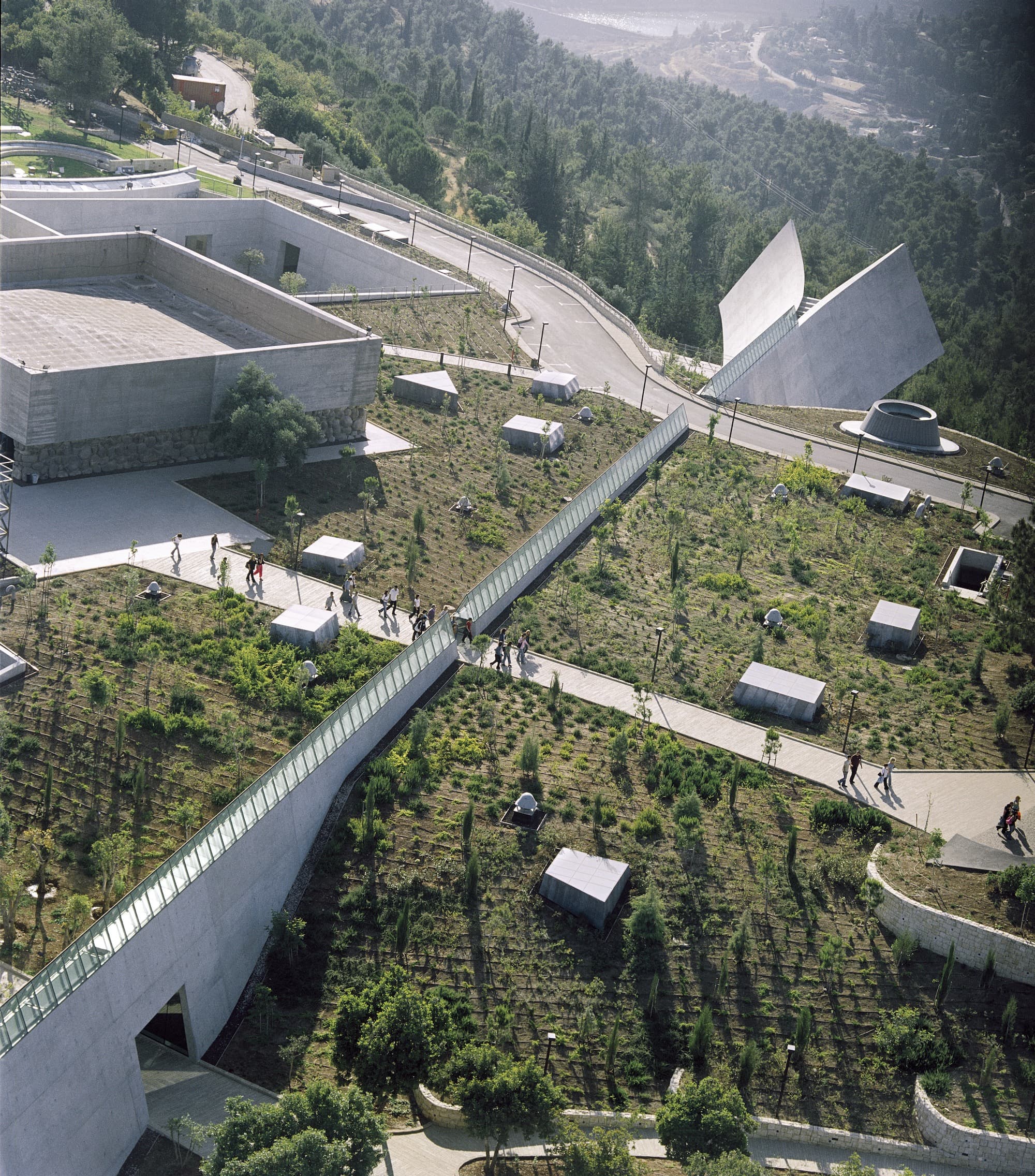 Yad Vashem, Moshe Safdie Architects