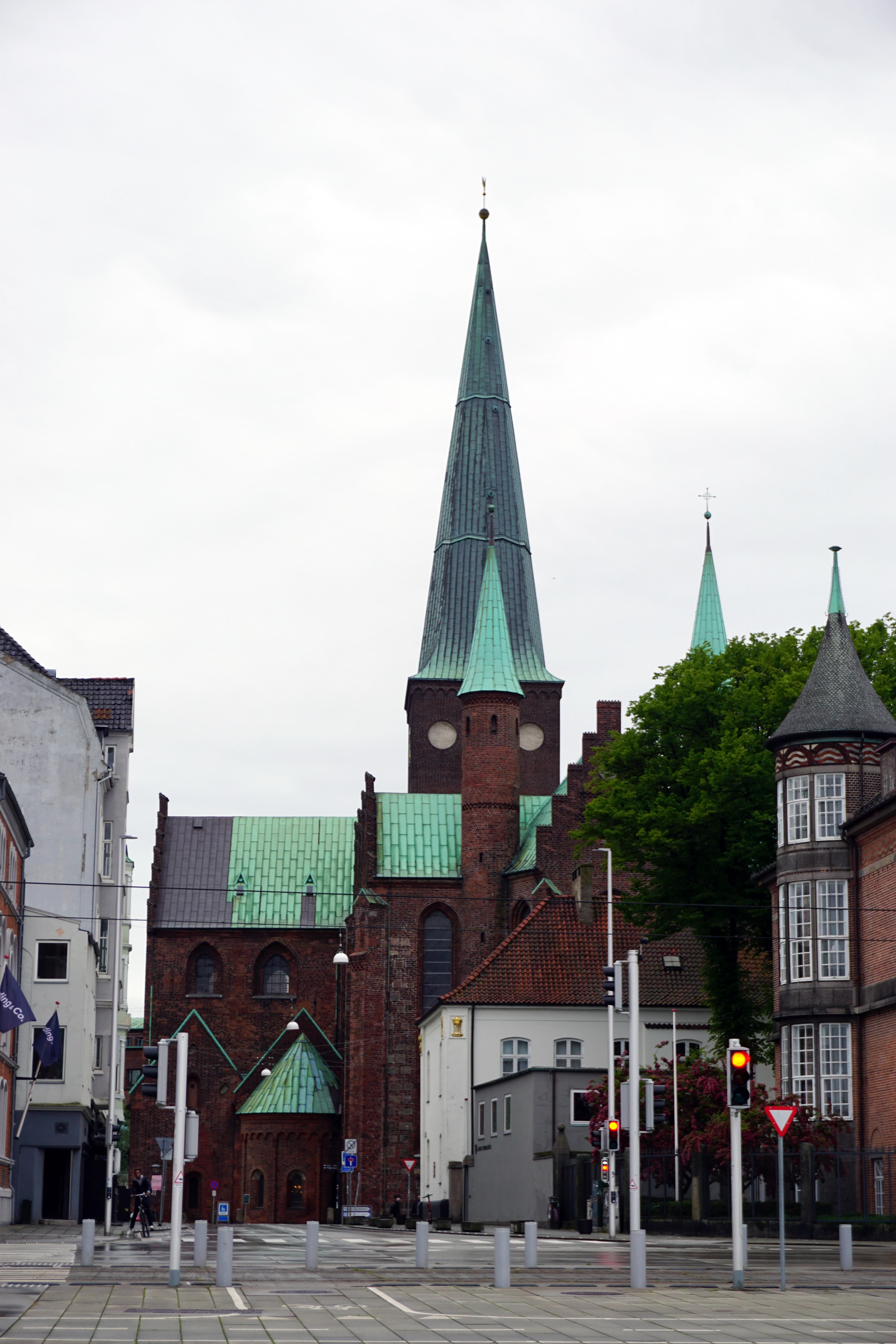 Aarhus Domkirke set fra havnen
