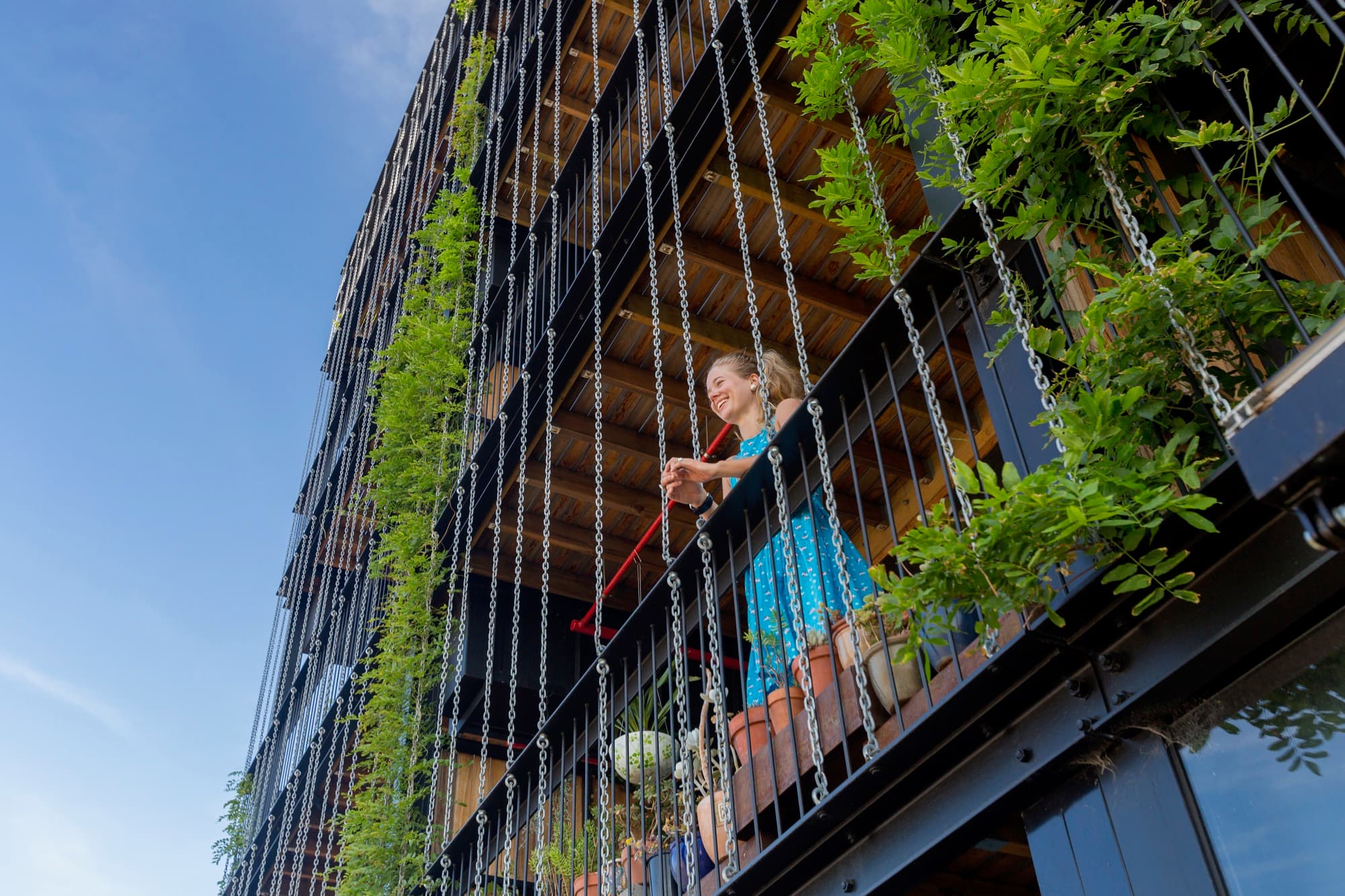 The Commons provides a housing option that foregrounds quality of space and finish over quantity of space.