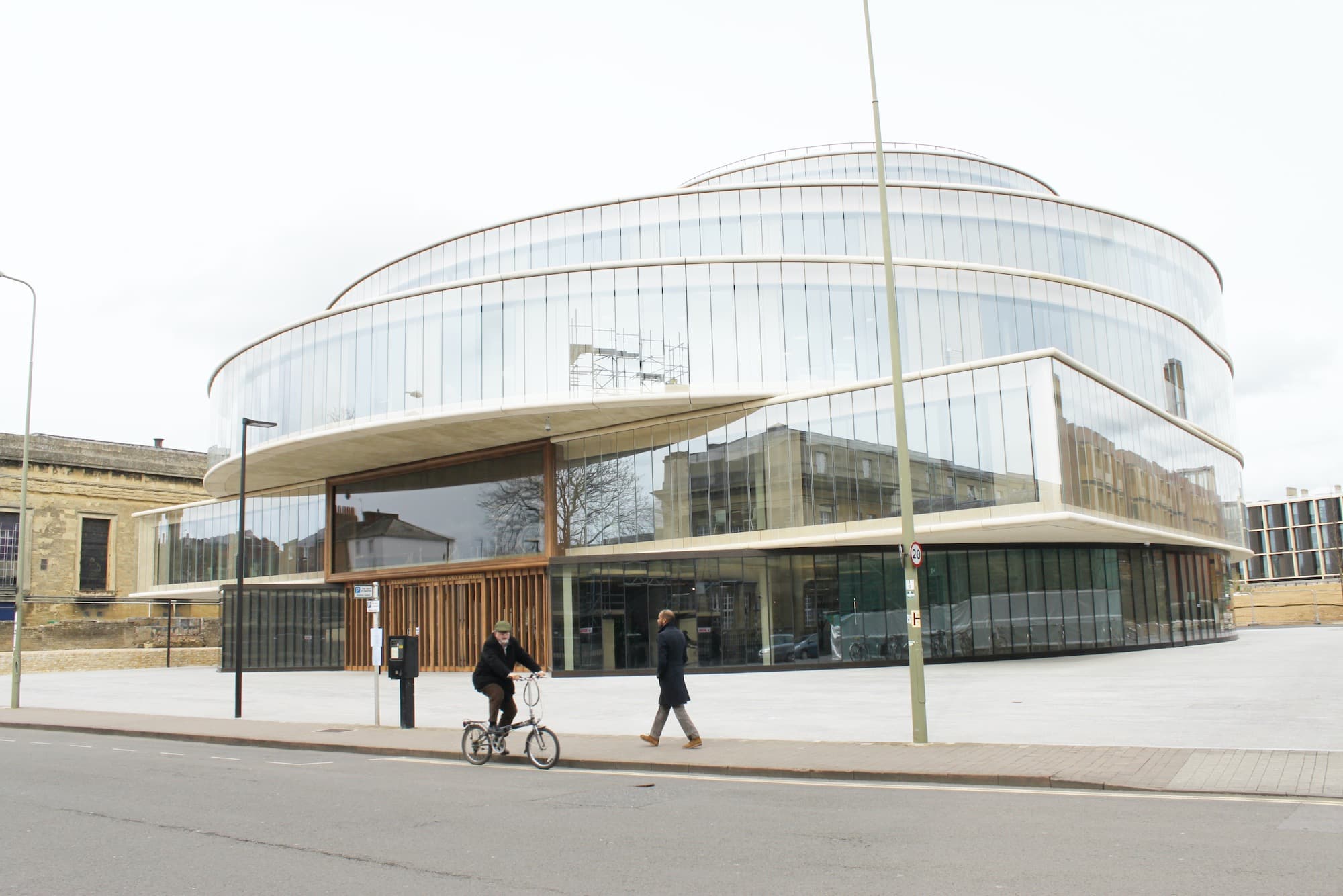 Blavatnik School of Government, HdM