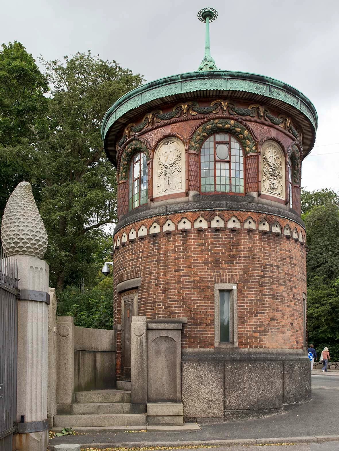 Gærtårnet set fra øst langs Ny Carlsberg Vej