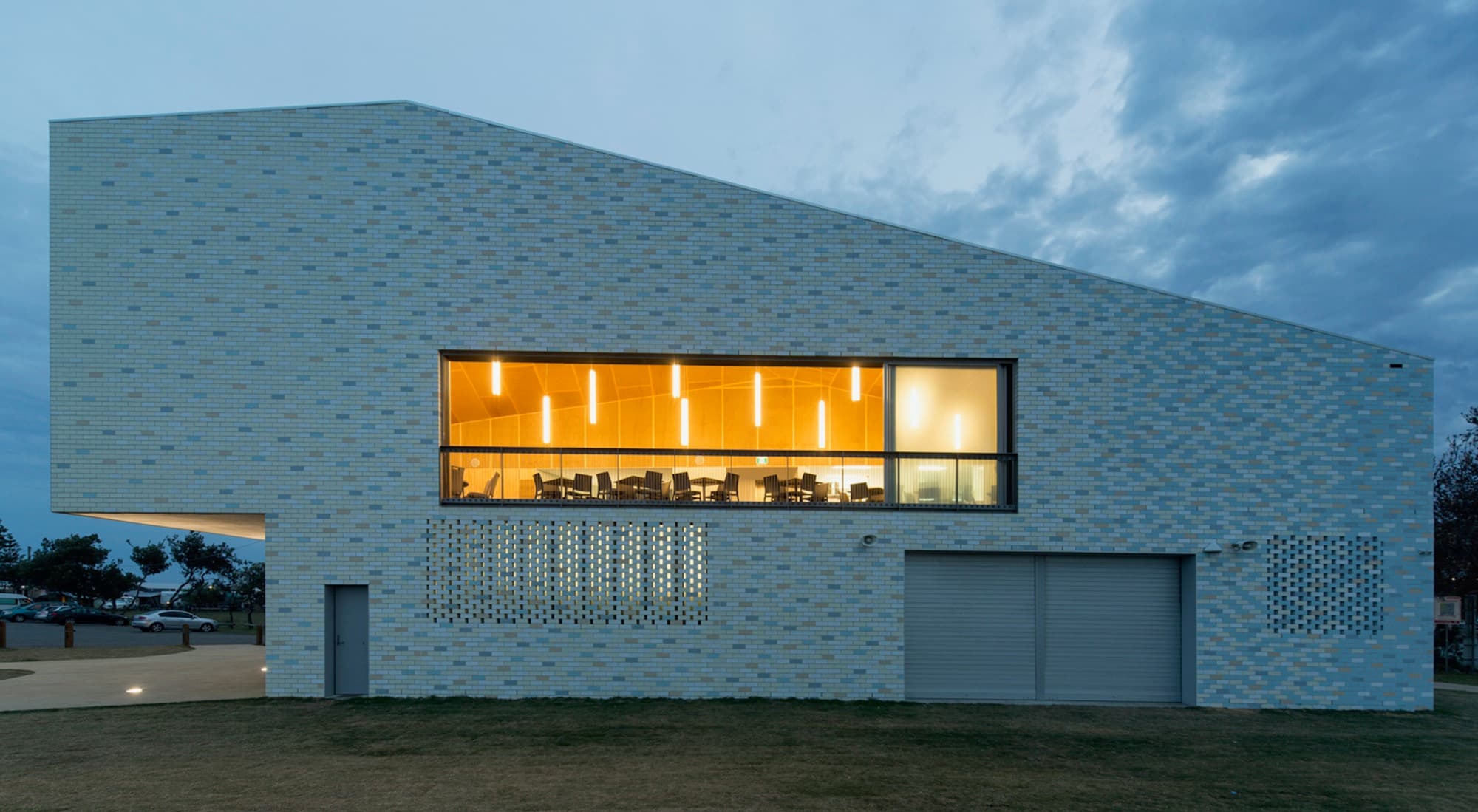 Kempsey Crescent Head Surf Lifesaving Club, Neeson Murcutt Architects