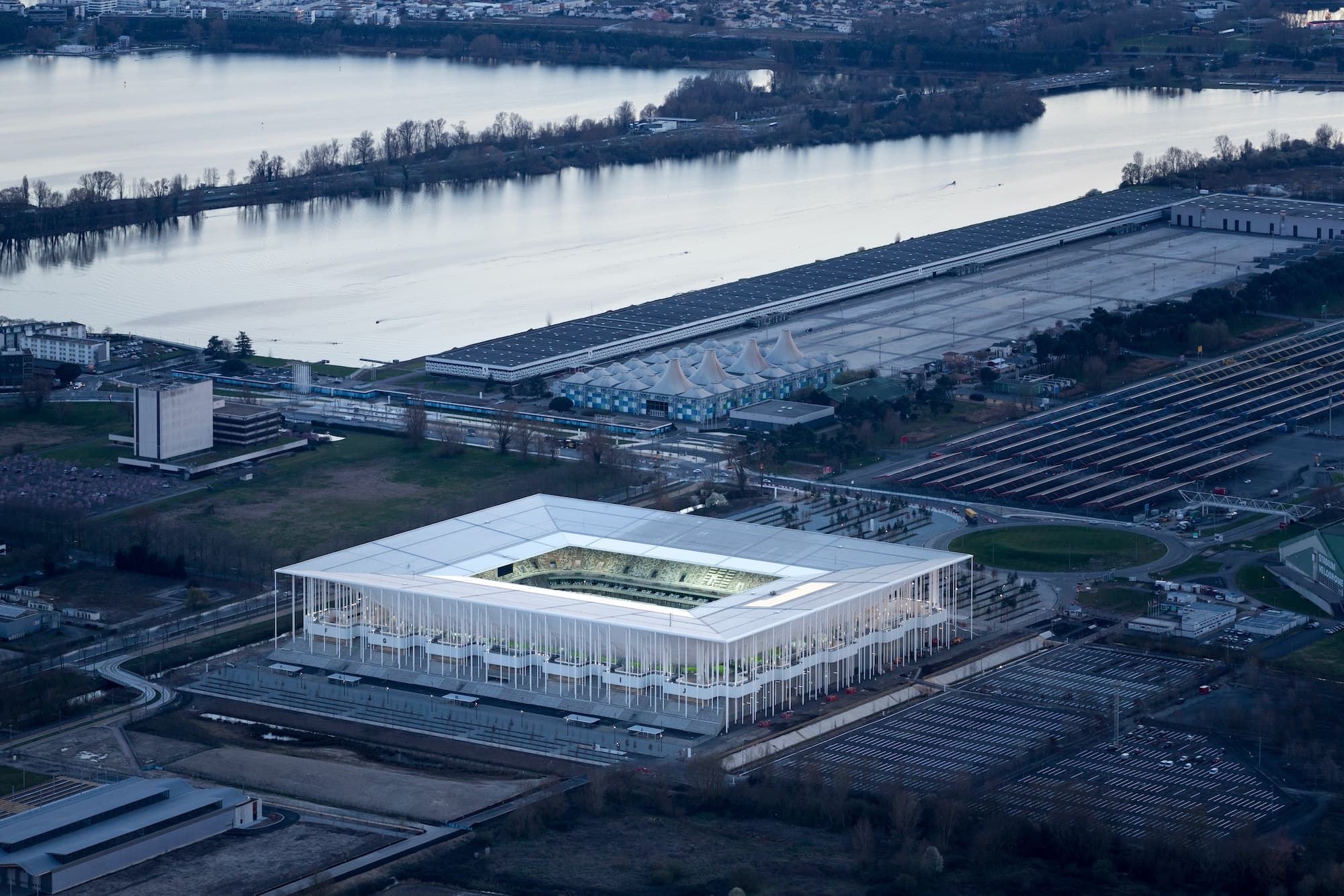 Stade de Bordeaux, Herzog & de Meuron