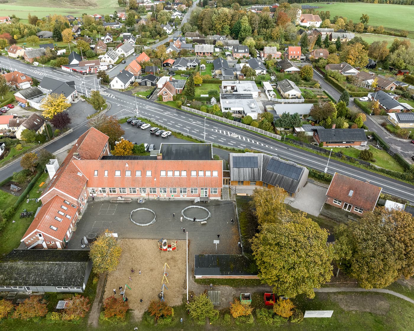 Feldballe Friskole set ovenfra