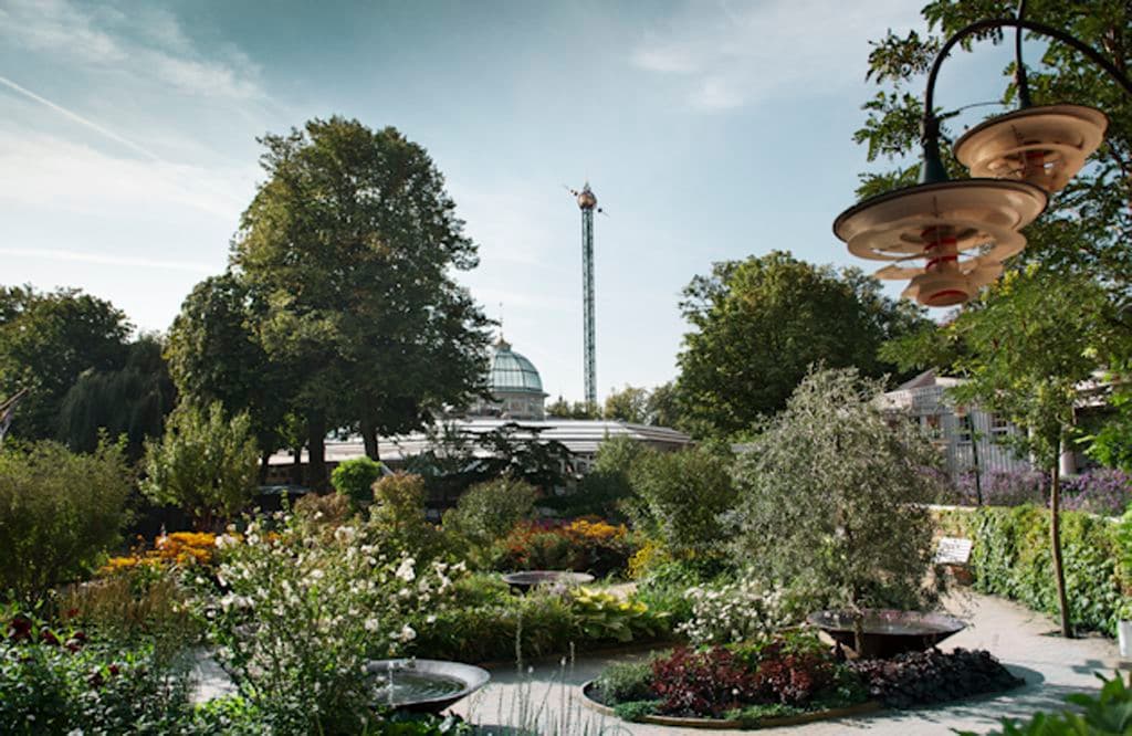 En frodige have i forlystelsespark