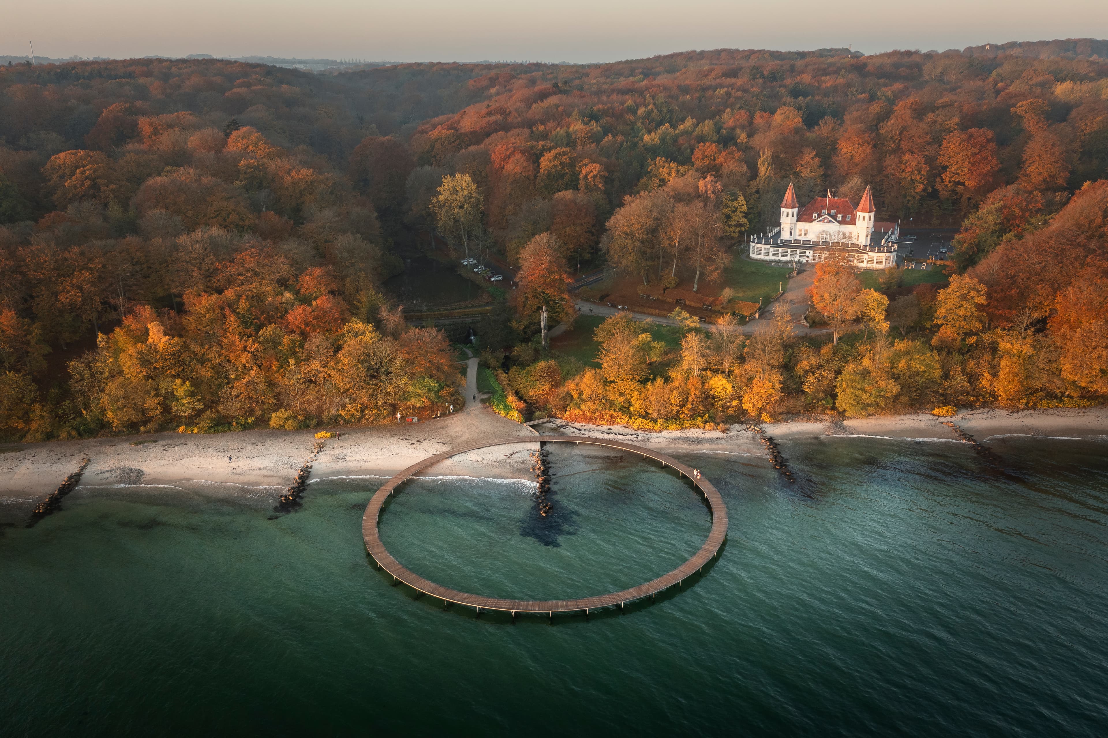 Den Uendelige Bro set fra luften