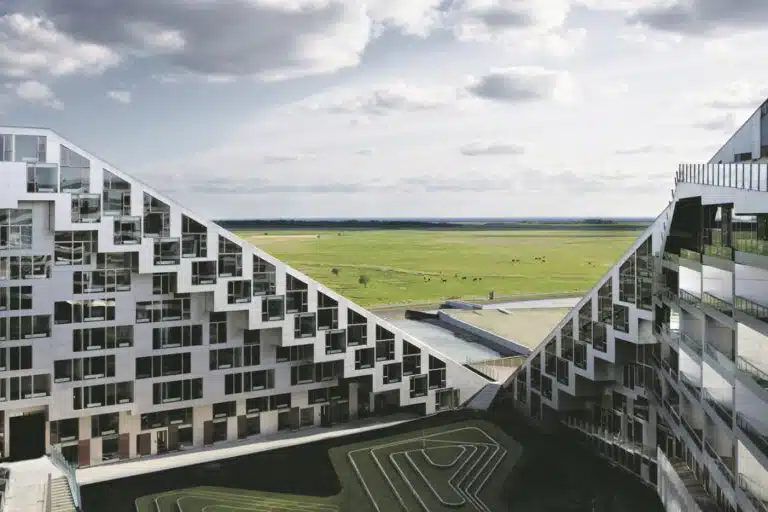 Ørestad: Bydel med modernistisk plan og fremtidsorienterede løsninger